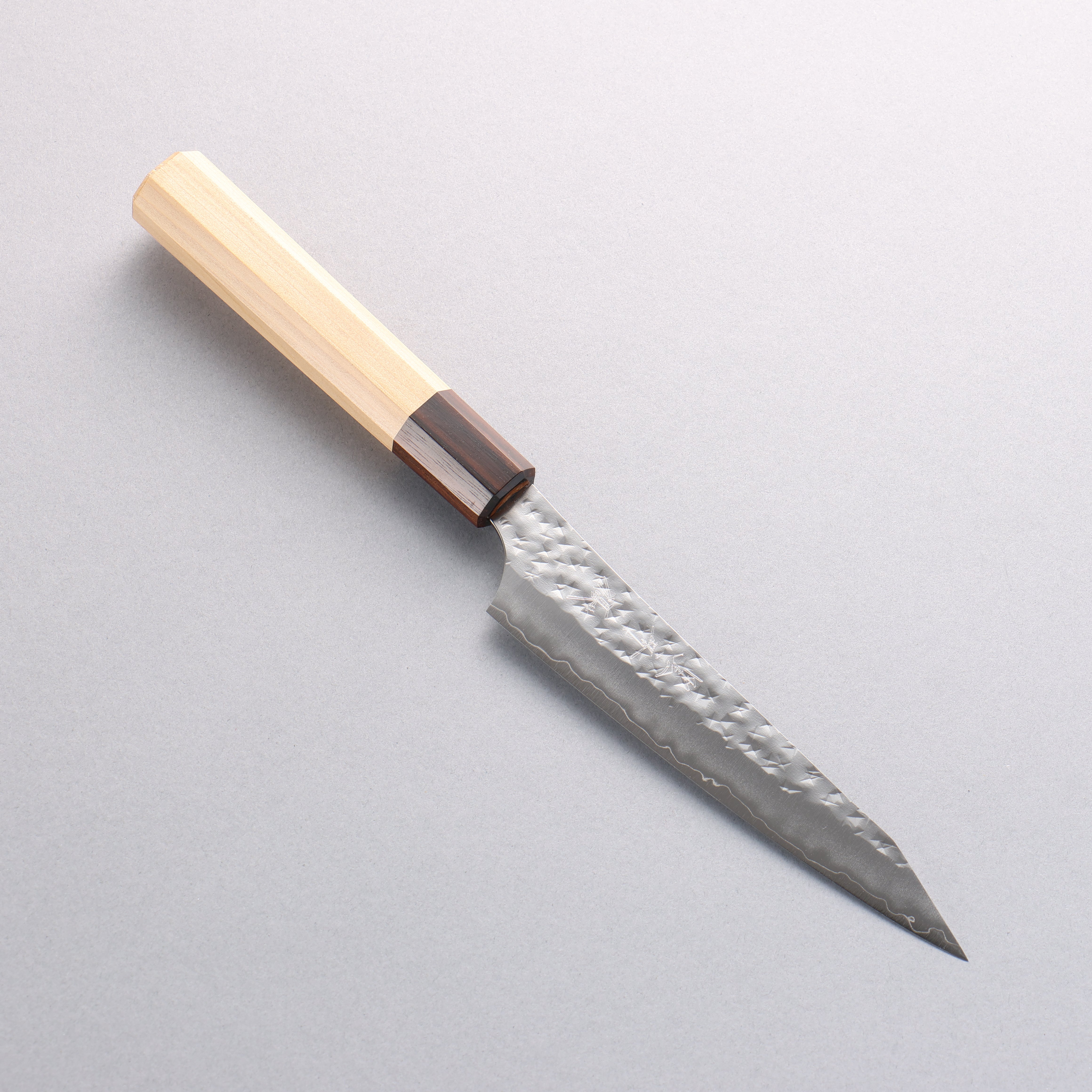 Yu Kurosaki Senko Ei SG2 Hammered Petty-Utility 130mm Aomori Hiba���(Ferrule: Brown) Handle - Seisuke Knife