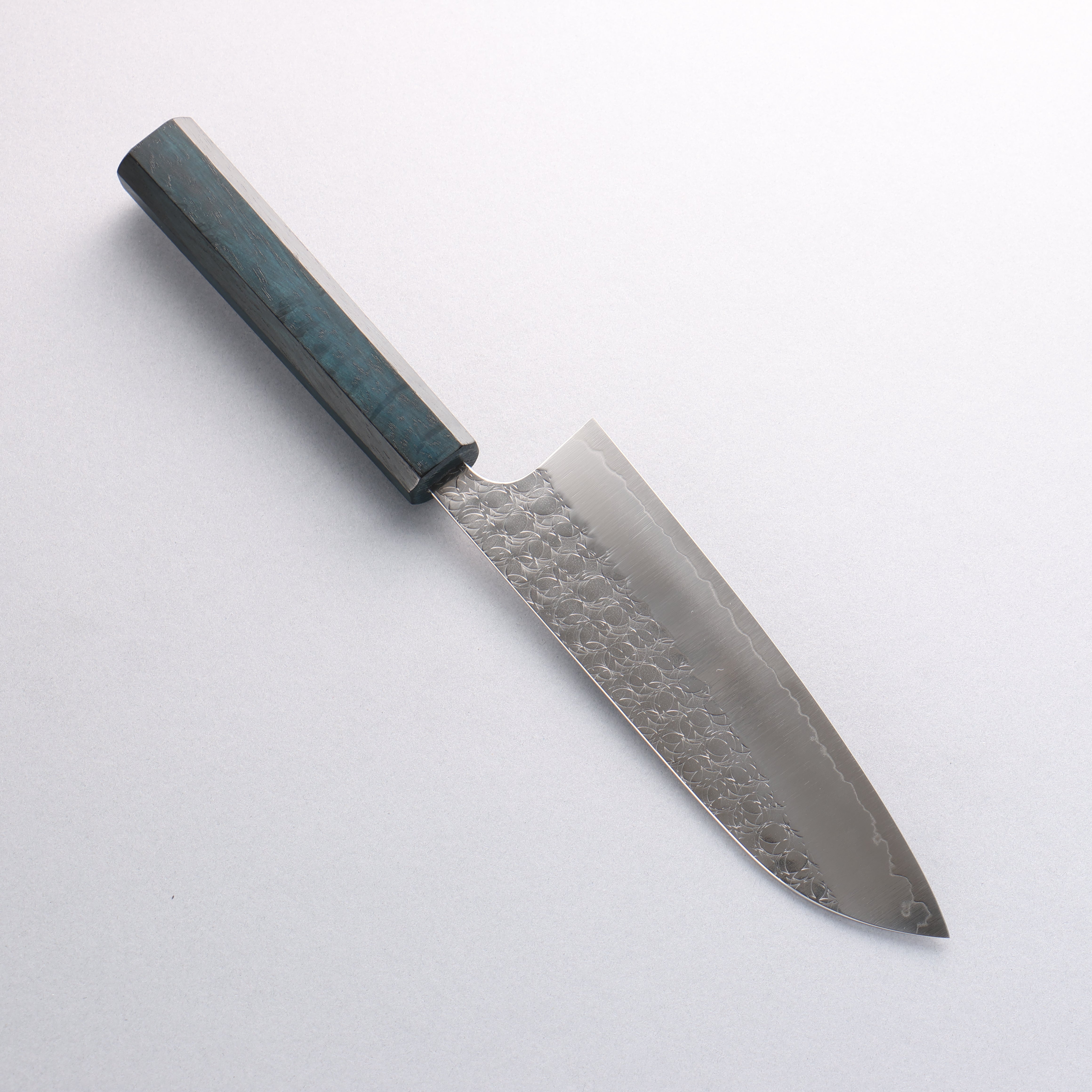 Yoshimi Kato Minamo SG2 Hammered Santoku 170mm Oak (Indigo Dyed) Handle - Seisuke Knife