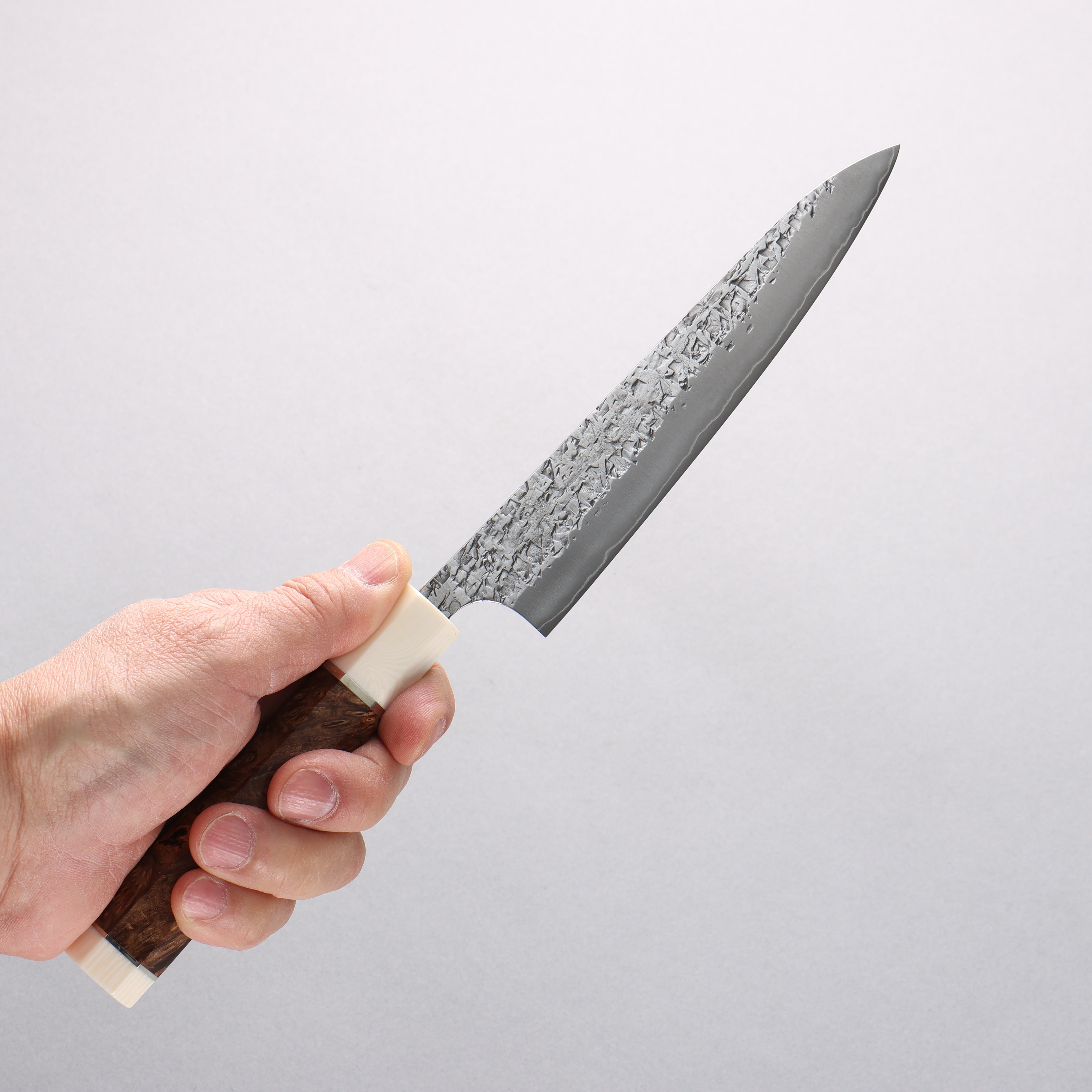 Yu Kurosaki Shizuku SG2 Hammered Petty-Utility 150mm Chinese Quince & White Caps Handle - Seisuke Knife