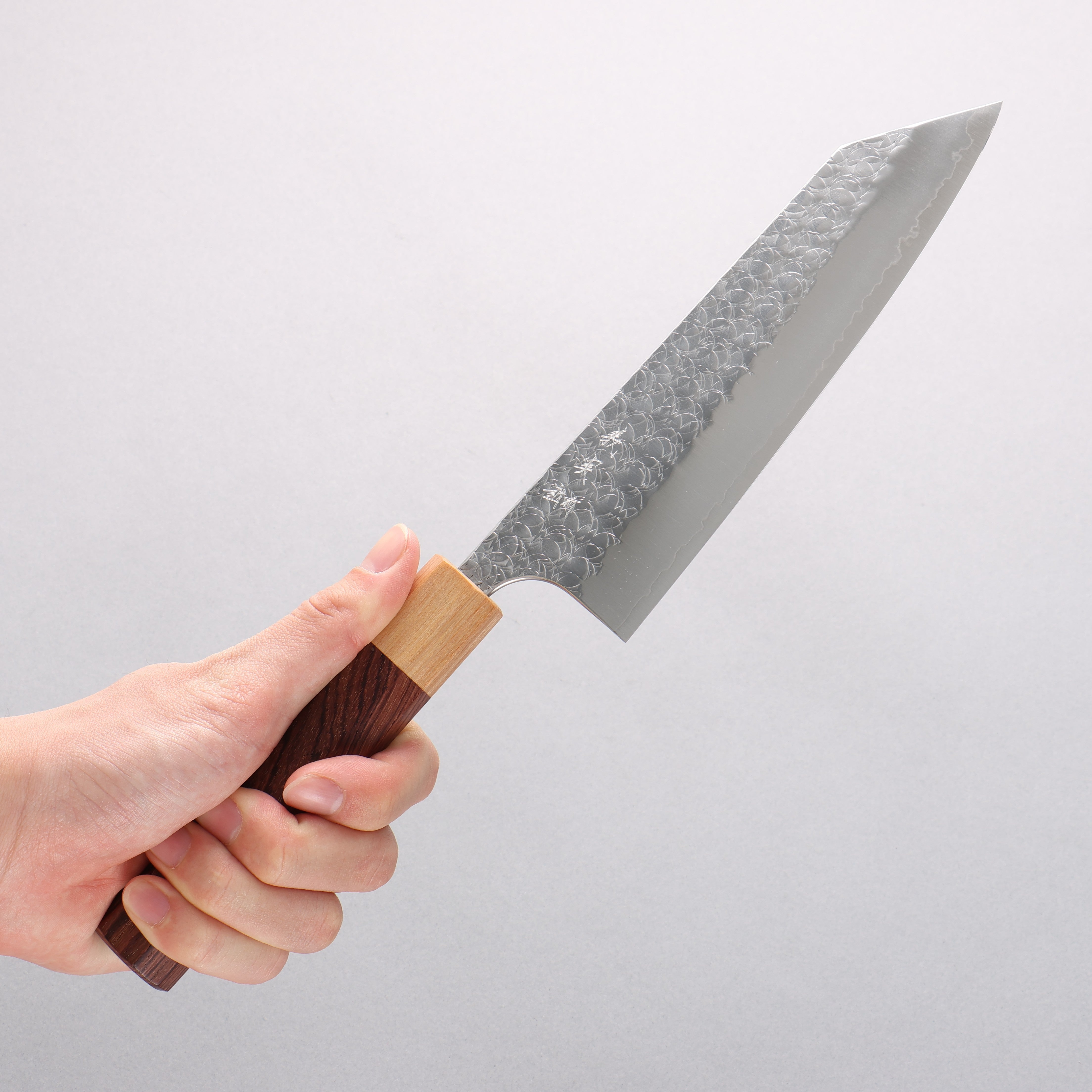 Yoshimi Kato Minamo SG2 Hammered Bunka 170mm Honduras (ferrule: White Pakka wood) Handle - Seisuke Knife