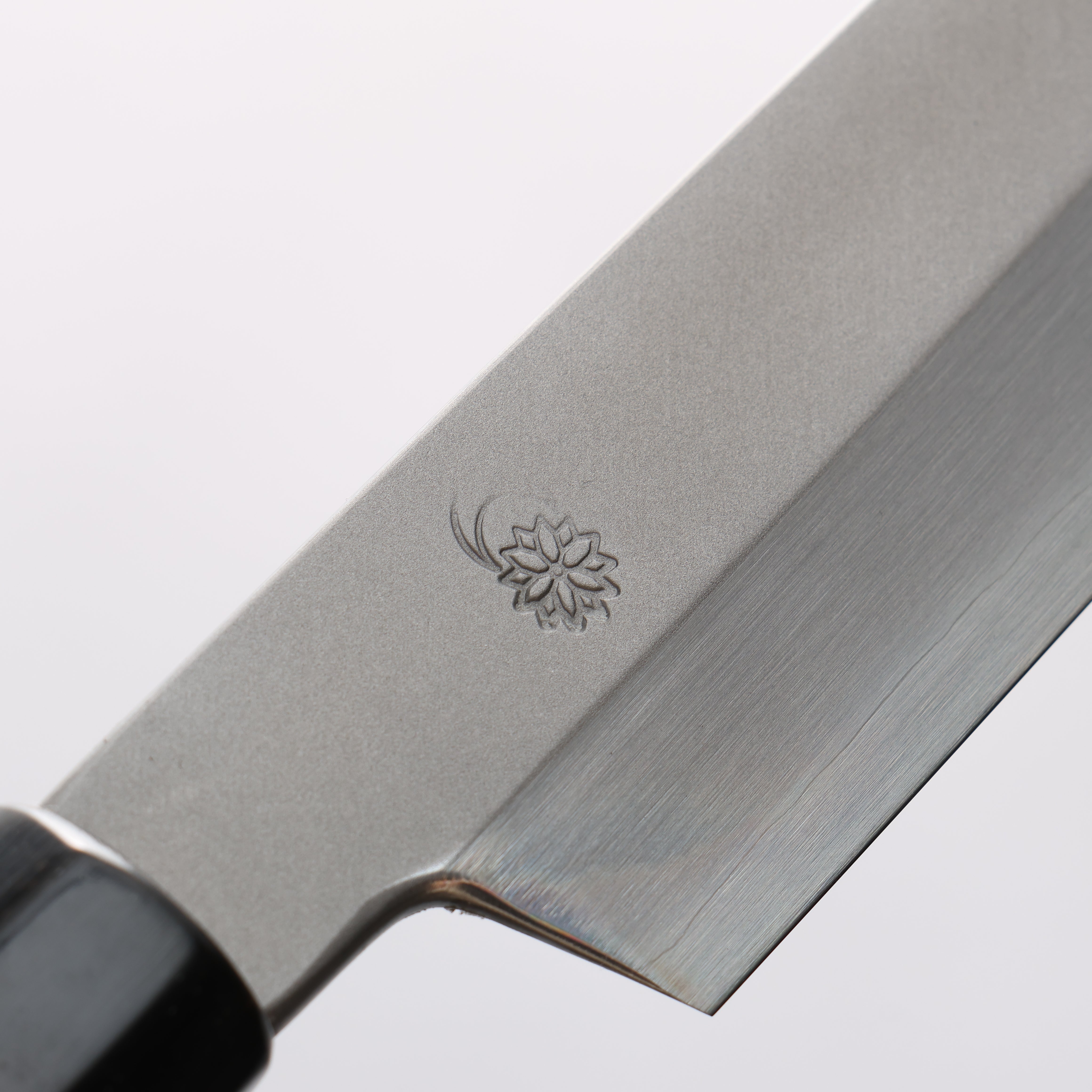 Kikuzuki Silver Steel No.3 Bokashi Kiritsuke Yanagiba 270mm Magnolia Handle - Seisuke Knife
