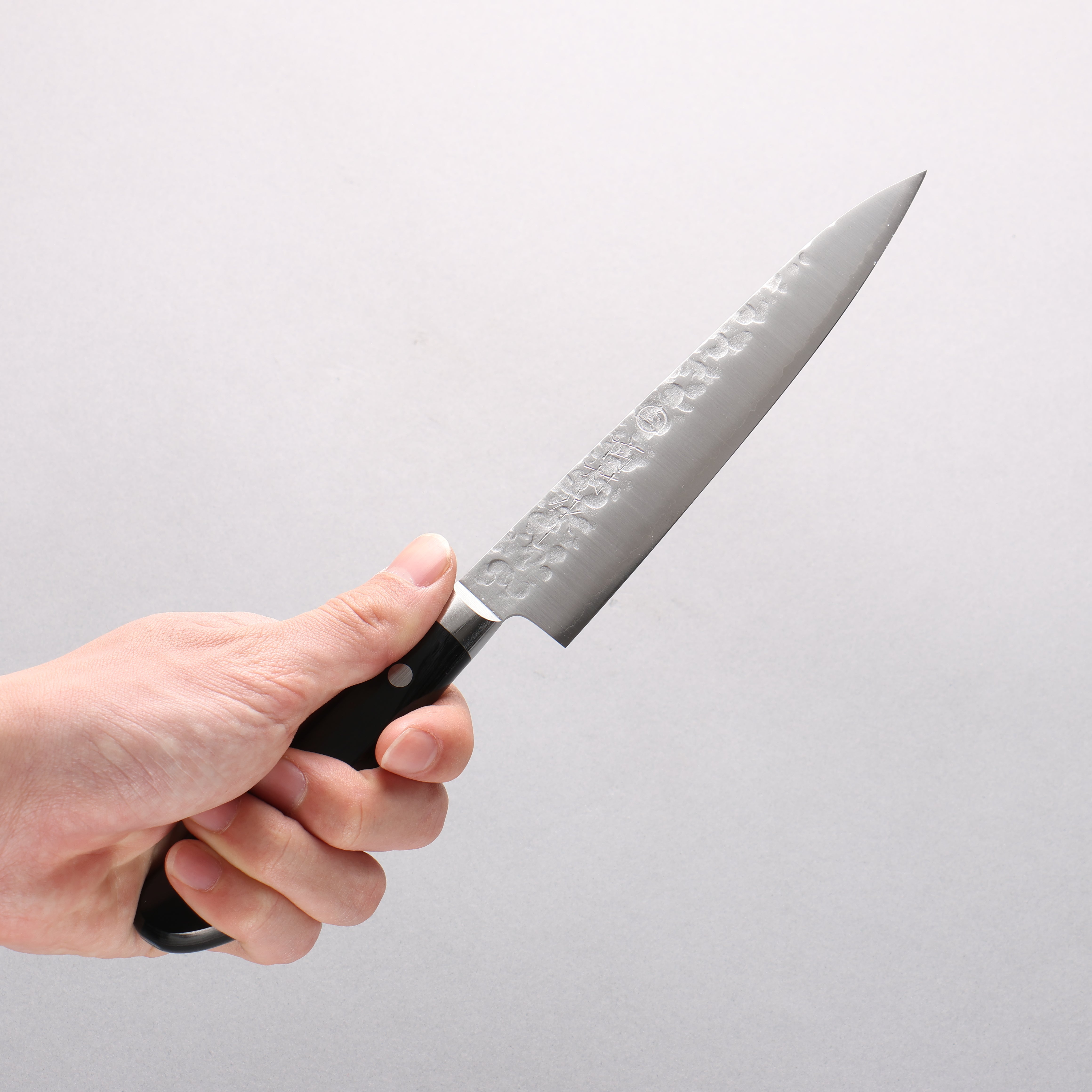 Takamura Knives VG10 Hammered Petty-Utility 150mm with Black Pakkawood Handle - Seisuke Knife