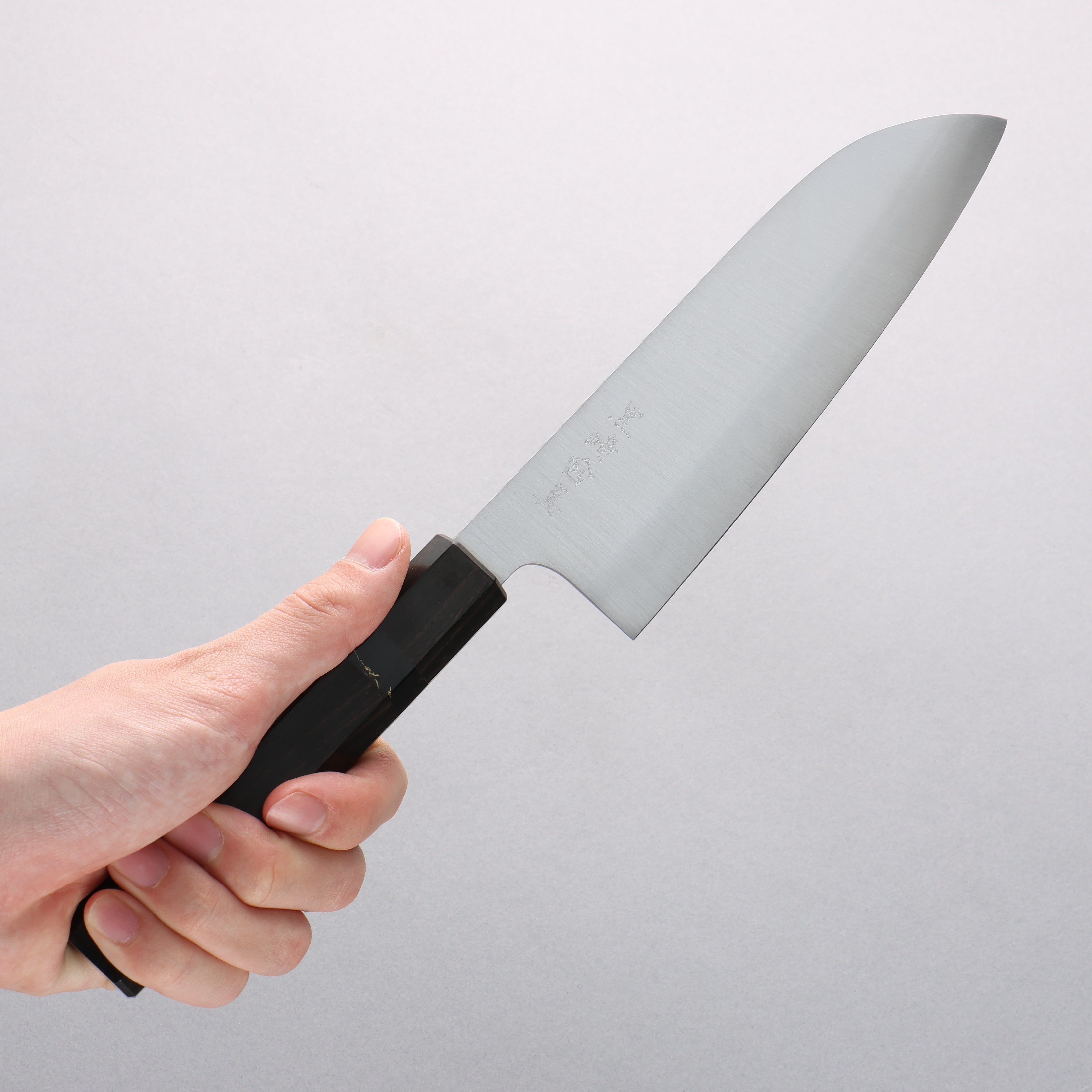 Makoto Kurosaki Coreless VG2/VG10 Santoku 165mm Ebony Wood & Black Turquoise Ring Handle - Seisuke Knife