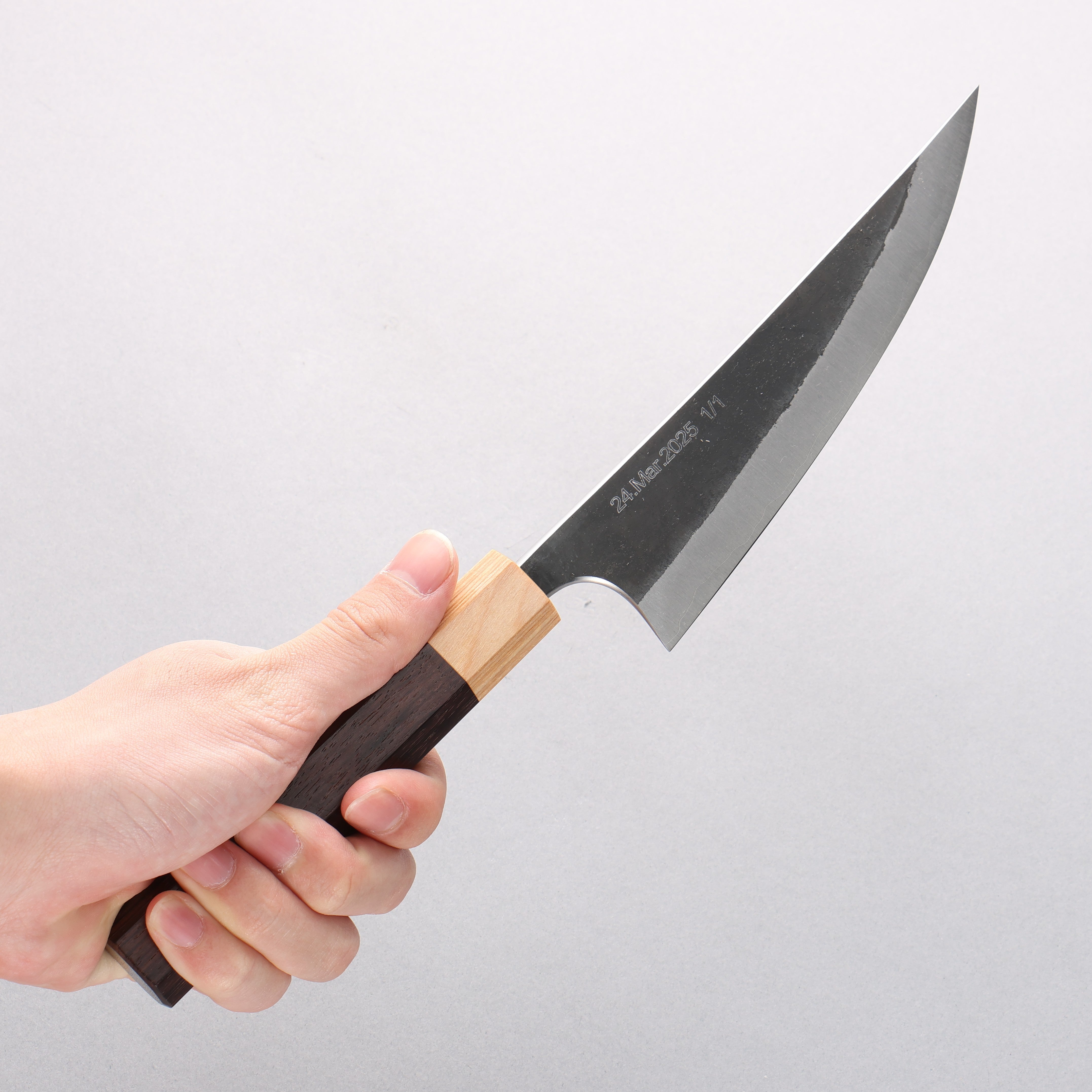 Tinker Blue Super Black Finished 165mm Rosewood Handle Barracuda - Seisuke Knife