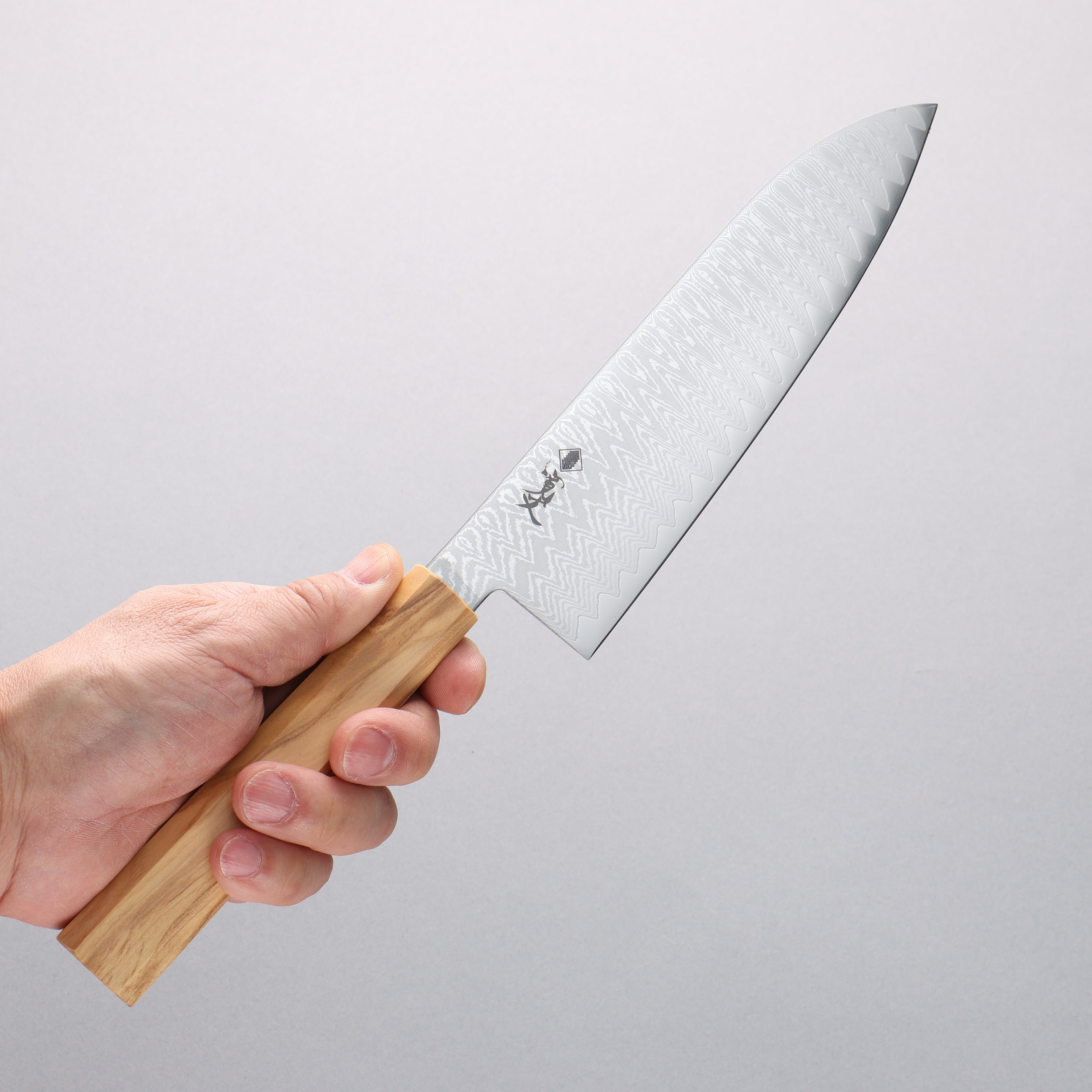Kanjyo VG10 Damascus Santoku 180mm Olive Wood Handle - Seisuke Knife