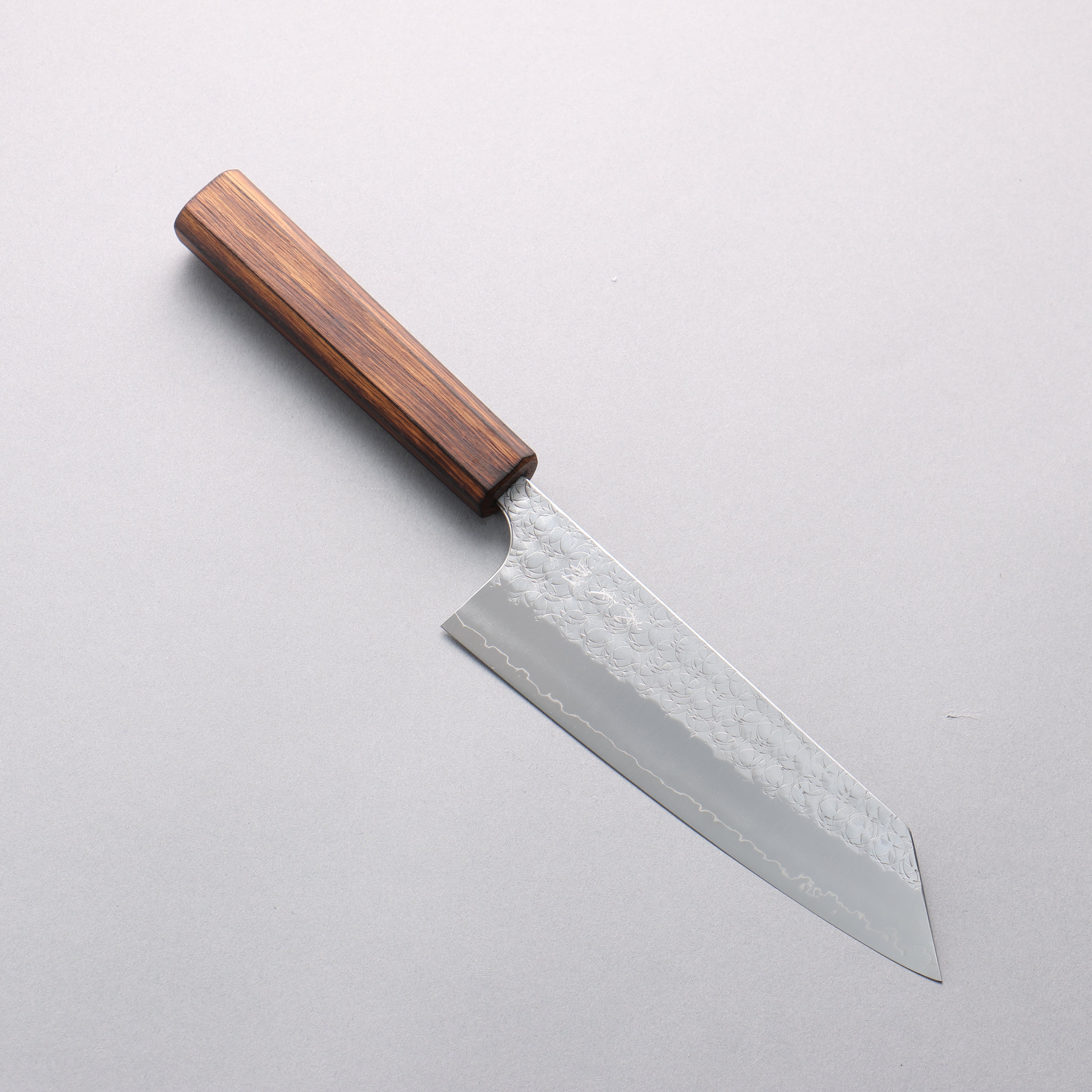 Yoshimi Kato Minamo SG2 Hammered Bunka 170mm Burnt Oak (Lacquered) Handle - Seisuke Knife