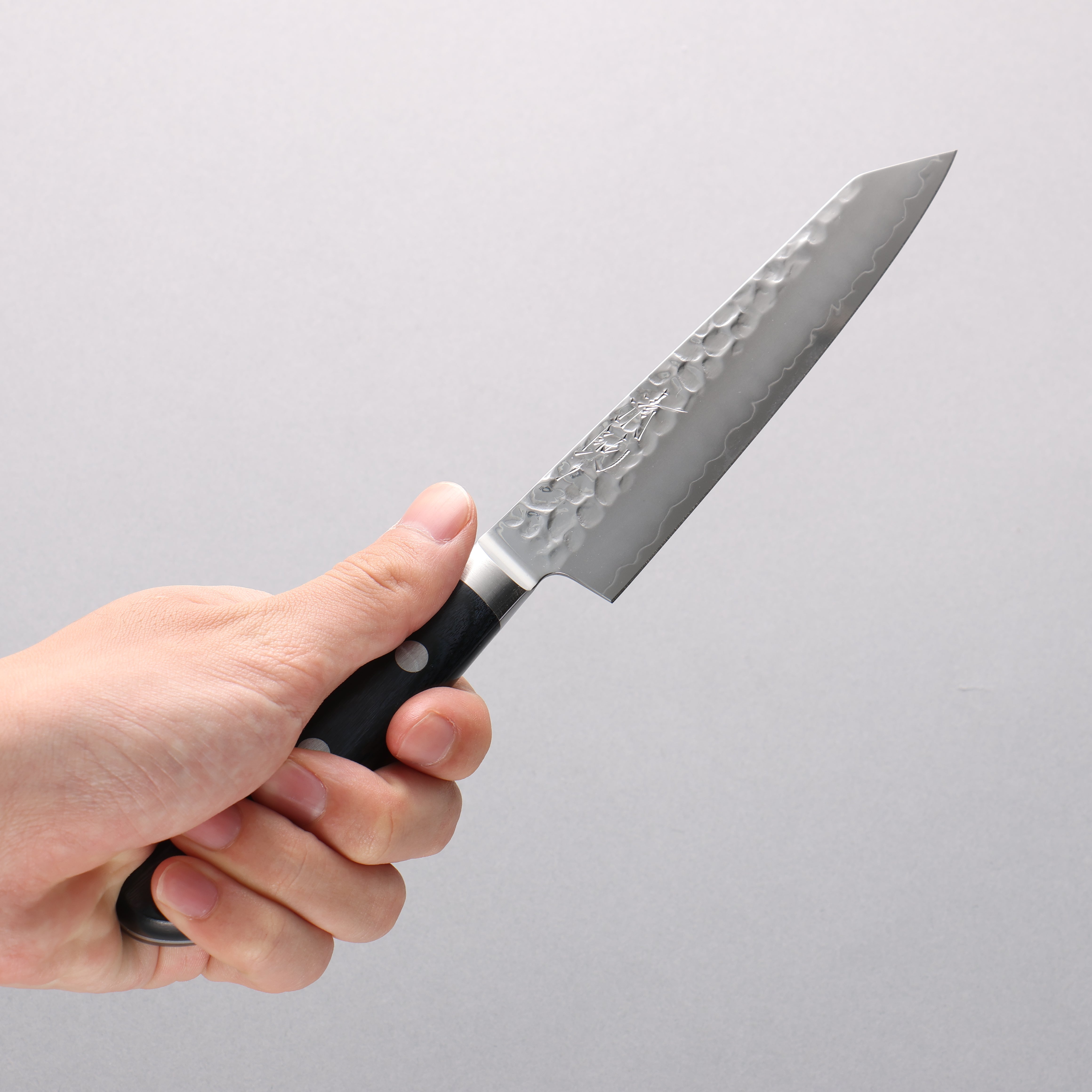 Seisuke Aotsuchi AUS10 Hammered Kiritsuke Petty-Utility 145mm Navy Blue Pakkawood Handle with Sheath - Seisuke Knife