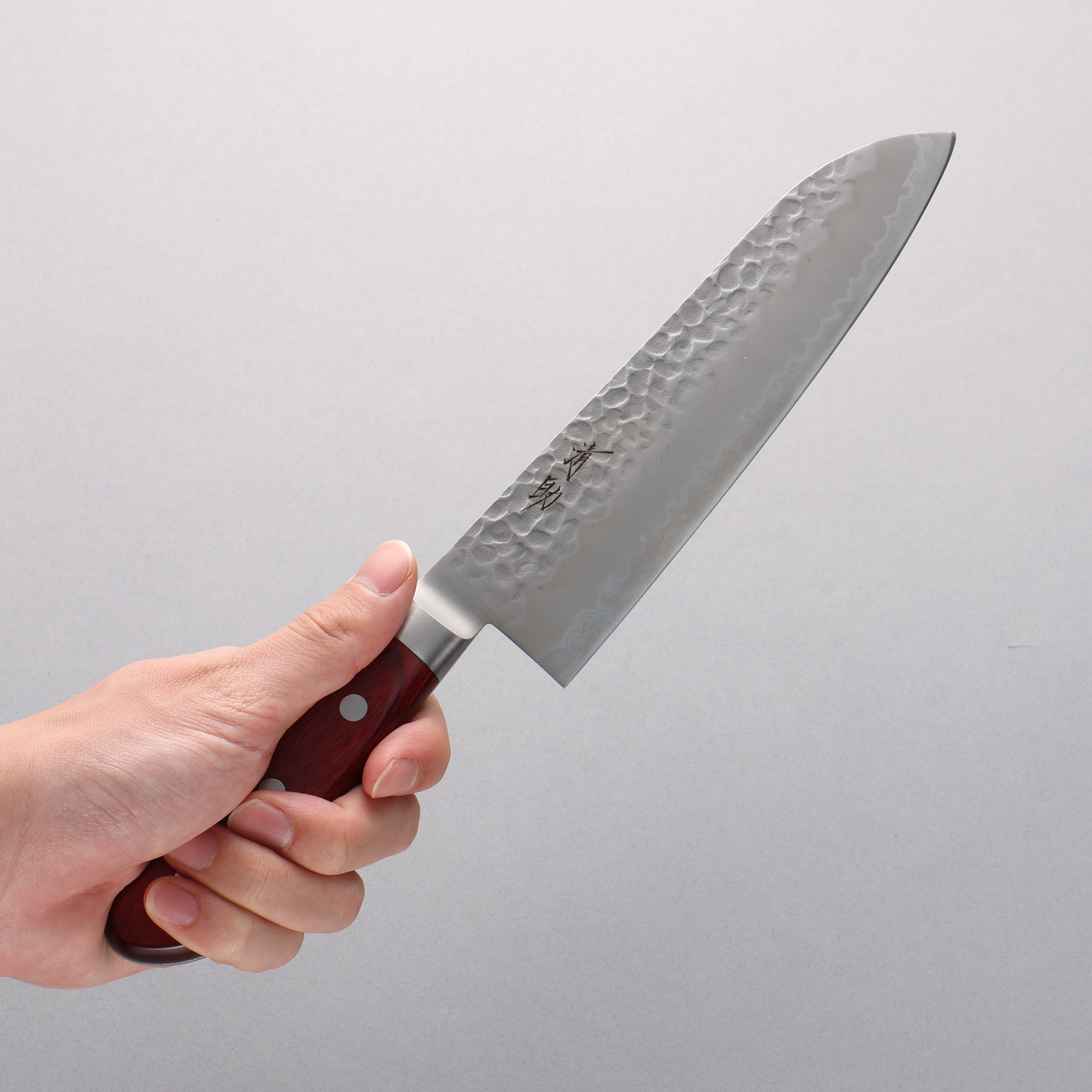 Seisuke Blue Super Hammered Gyuto 180mm Red Pakka wood Handle - Seisuke Knife