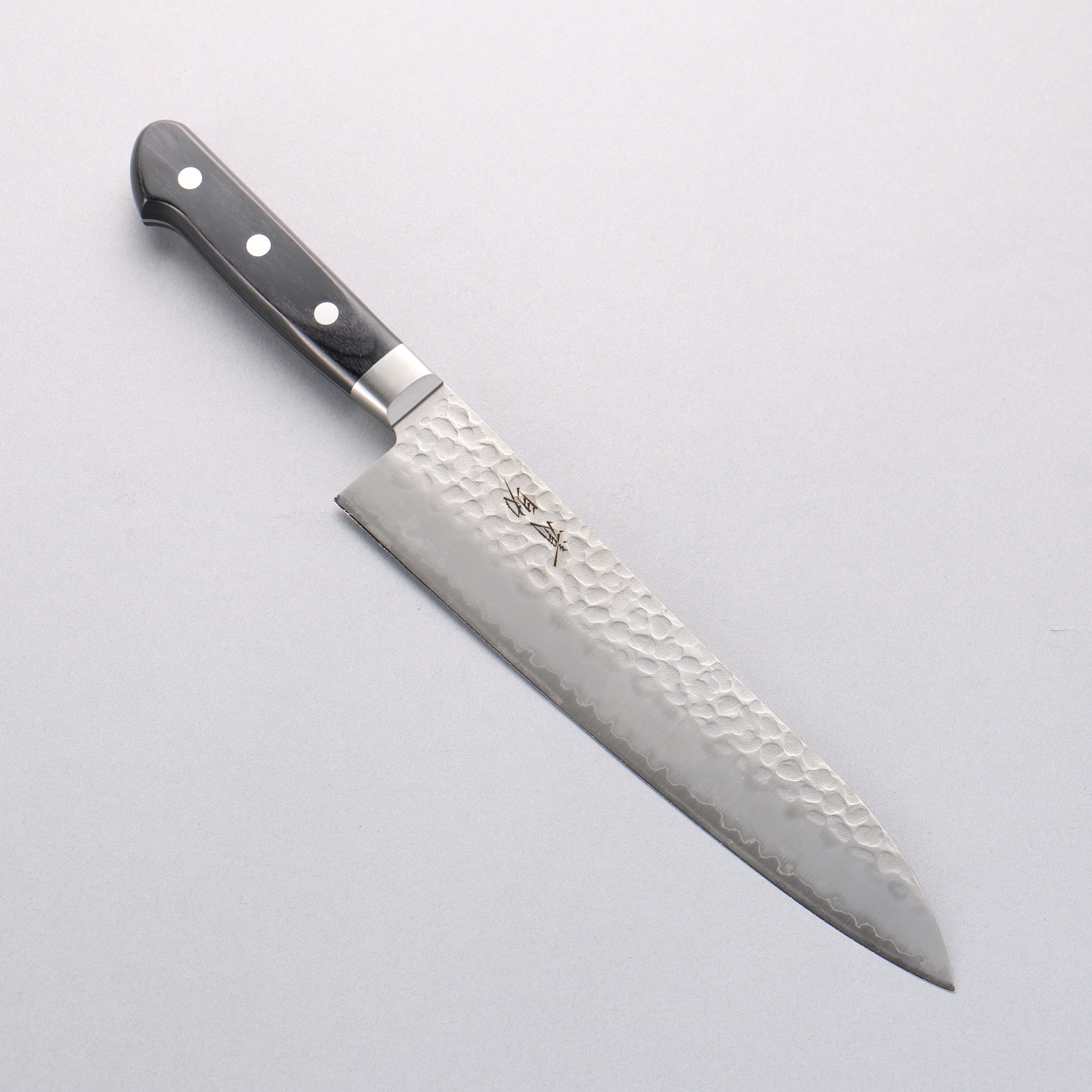 Seisuke AUS8 Hammered Gyuto 210mm Black Pakkawood Handle - Seisuke Knife