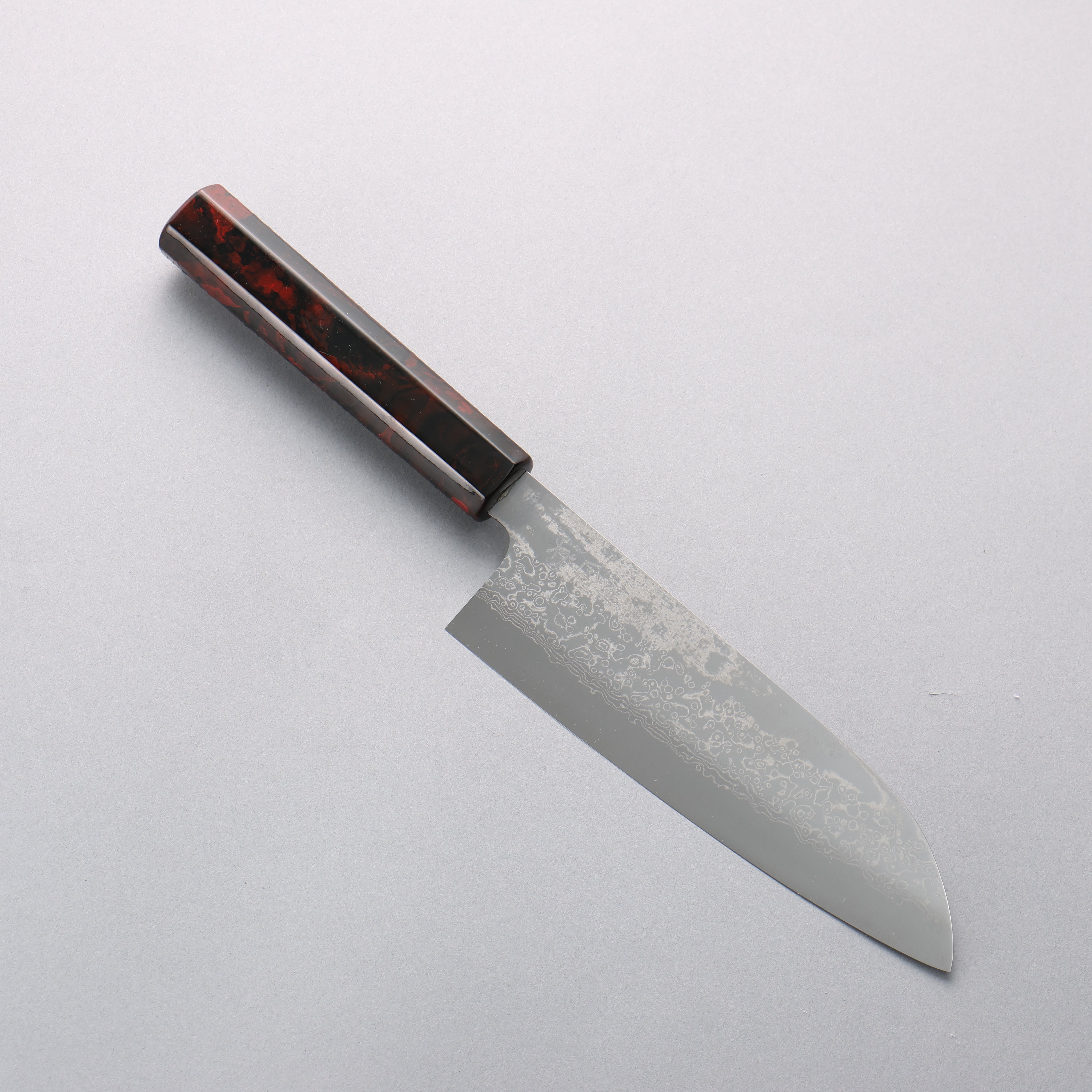 Makoto Kurosaki VG10w Damascus Santoku 165mm Lacquered Red/Black Marble Handle - Seisuke Knife