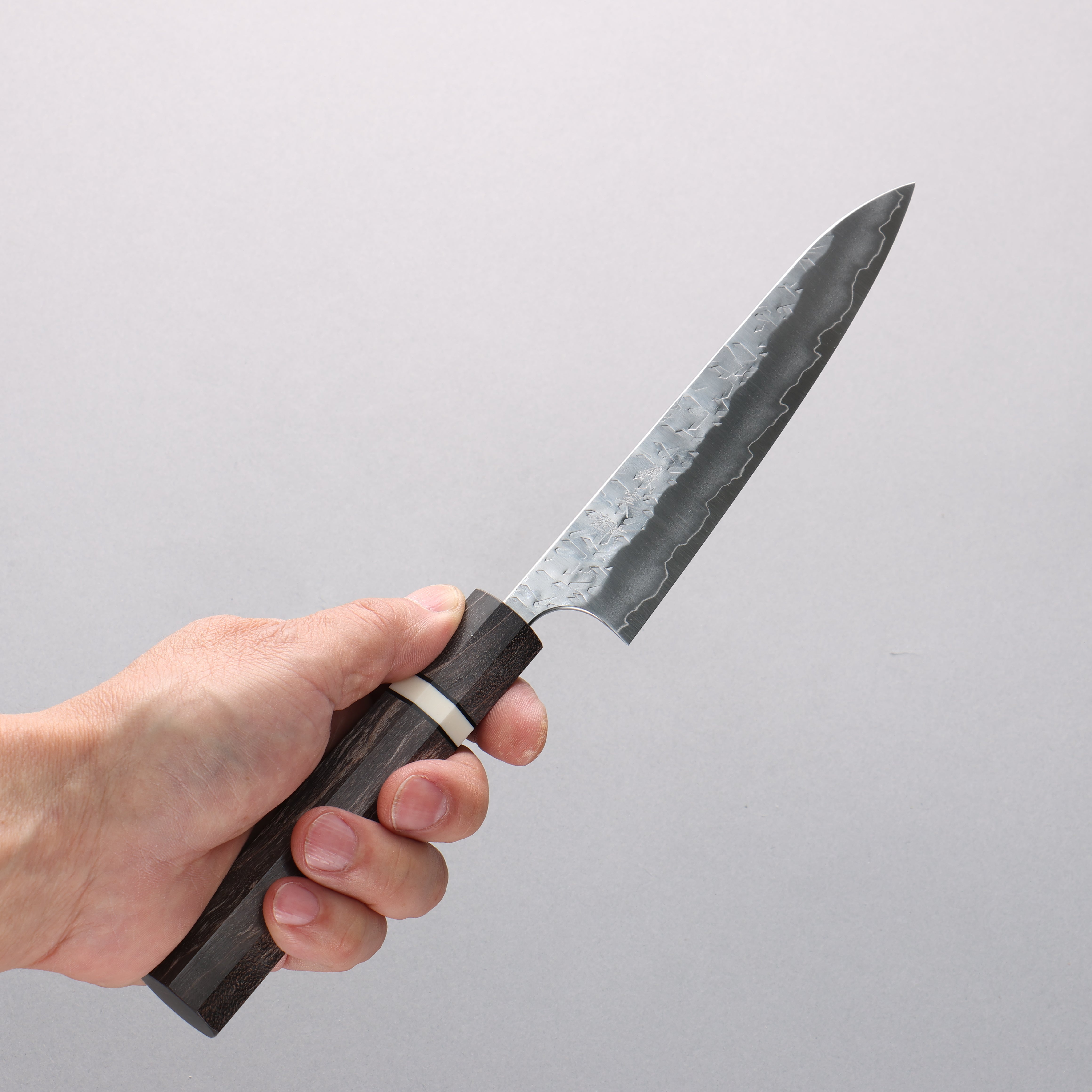 Yoshimi Kato Hyo SG2 Hammered Petty-Utility 150mm Gray Stabilized Wood & White Ring Handle - Seisuke Knife