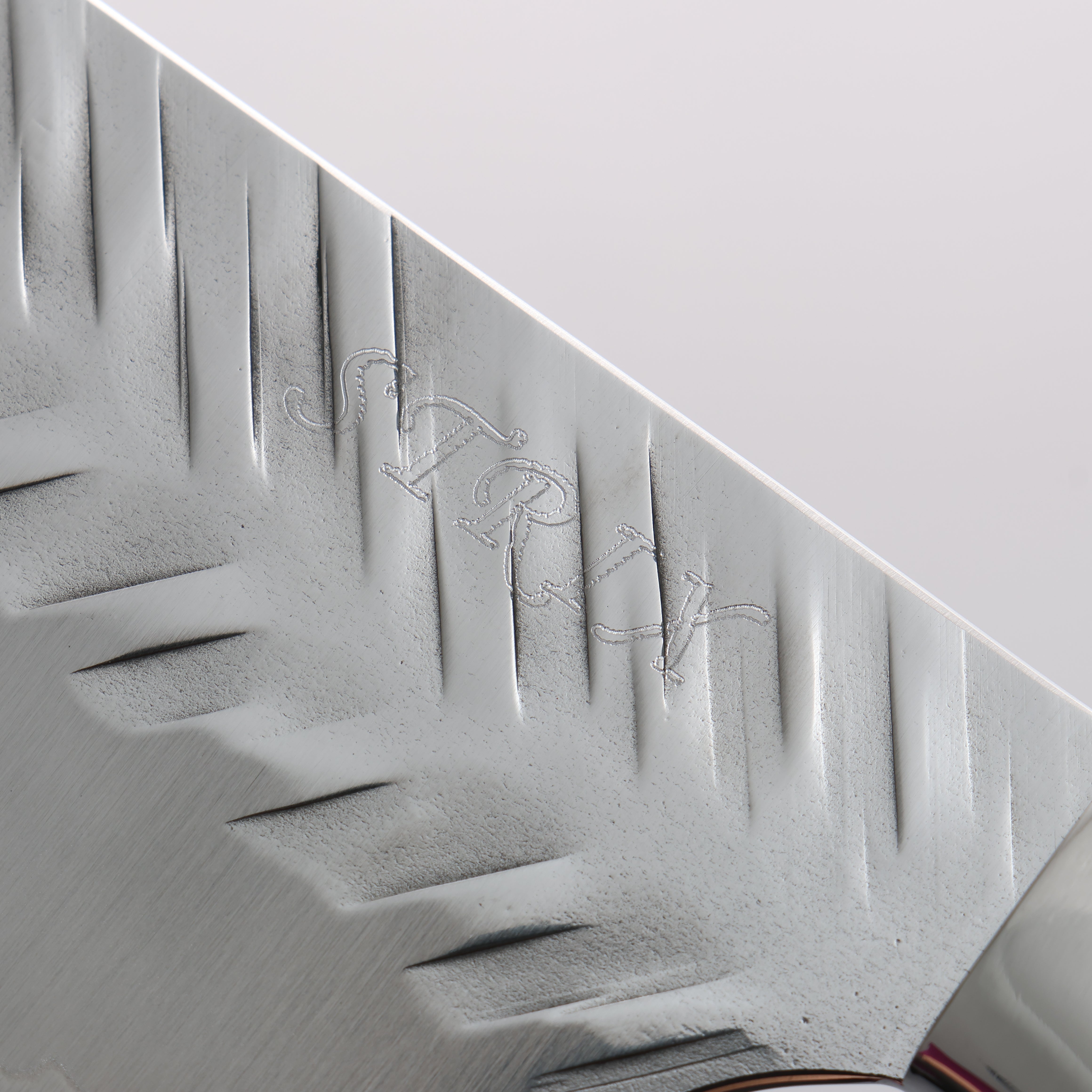 Yoshimi Kato SPG STRIX Hammered (V) Kiritsuke Gyuto 210mm Red White Black Acrylic Handle - Seisuke Knife