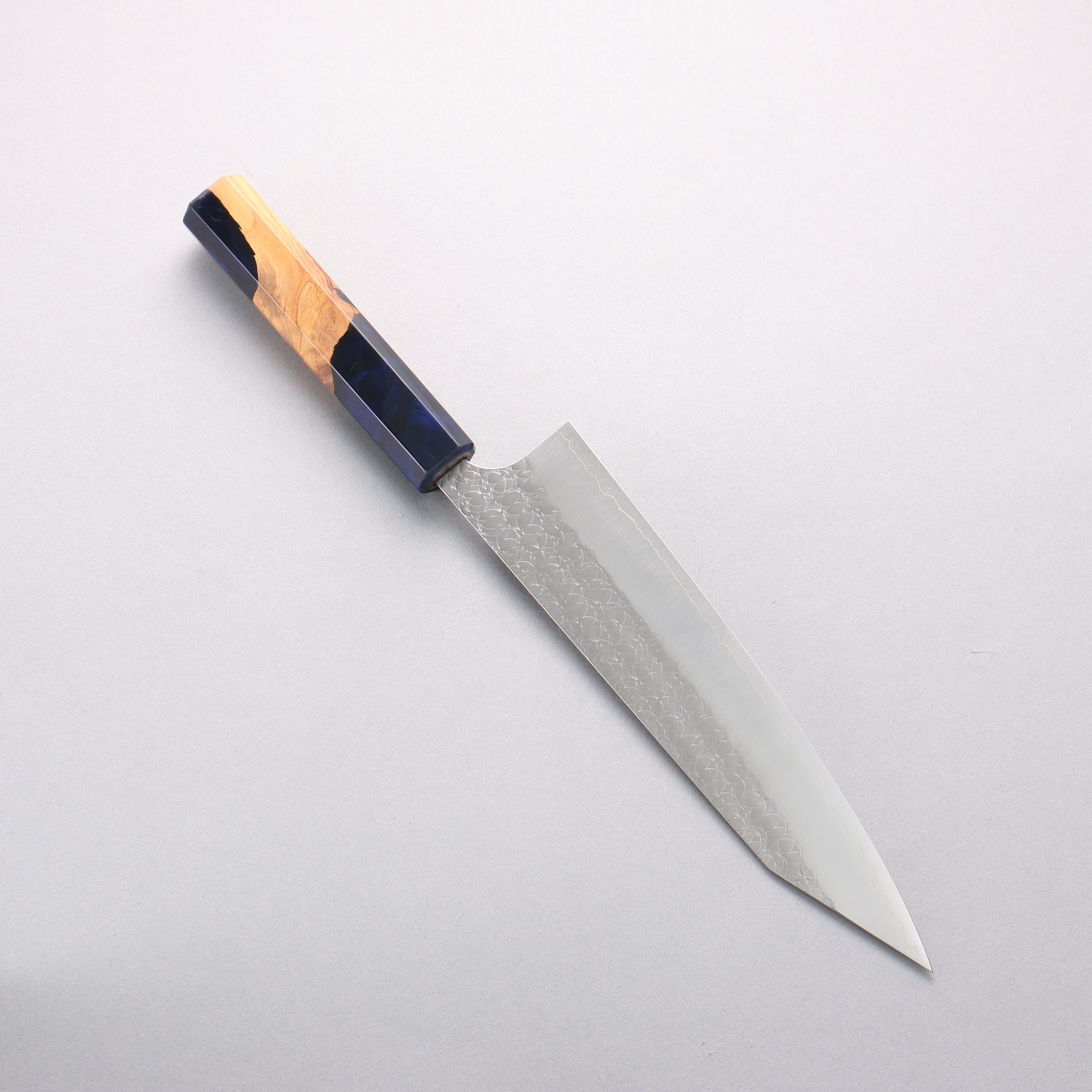 Yoshimi Kato Minamo SG2 Hammered Kiritsuke Gyuto 210mm Olive Tree and Blue Resin Handle - Seisuke Knife