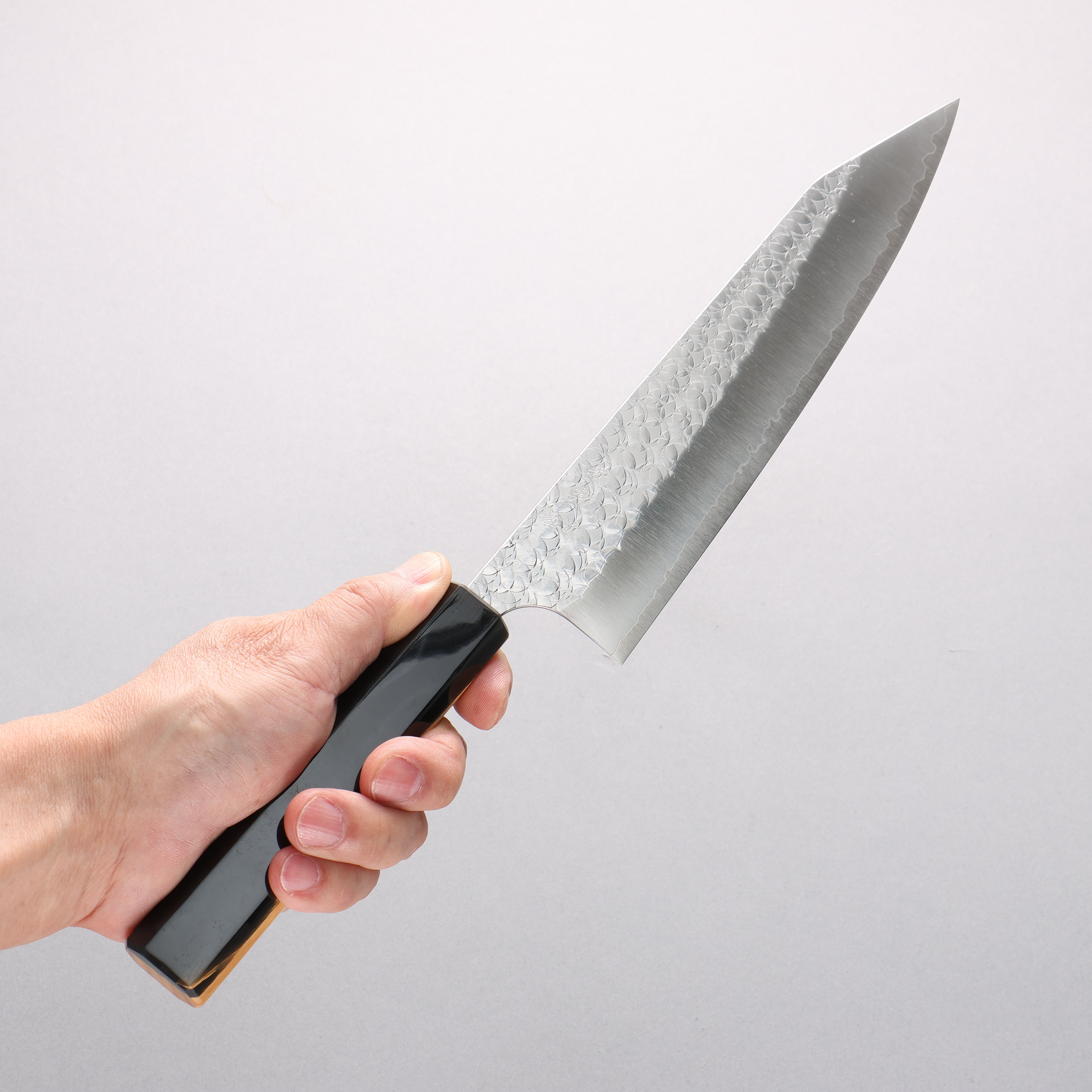 Yoshimi Kato Minamo SG2 Hammered Kiritsuke Gyuto 210mm Olive Tree and Black Resin Handle - Seisuke Knife