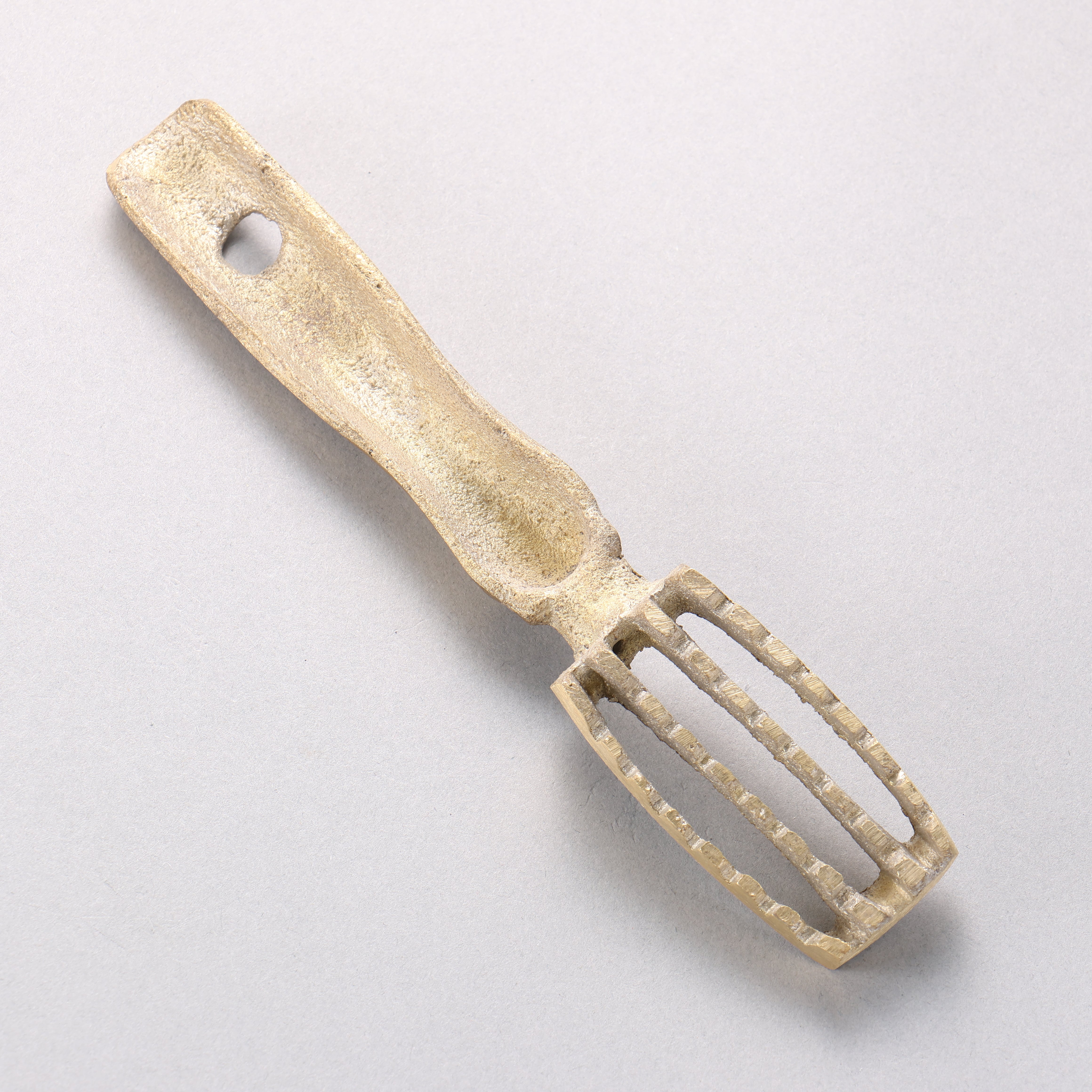 Sakai Takayuki Fish Scaler 180mm - Seisuke Knife