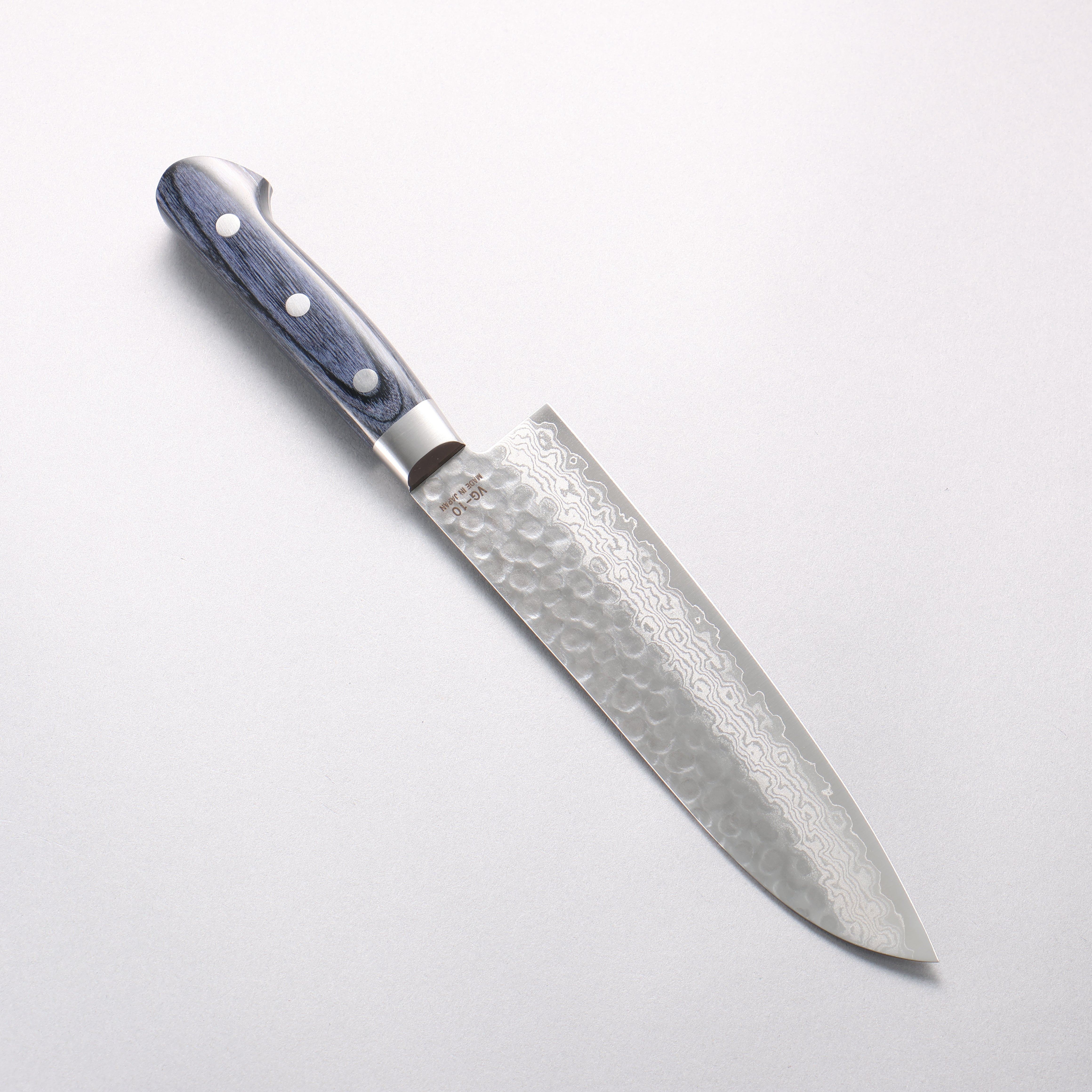 Higuchi VG10 Hammered Damascus Santoku 180mm Blue Pakka wood Handle - Seisuke Knife