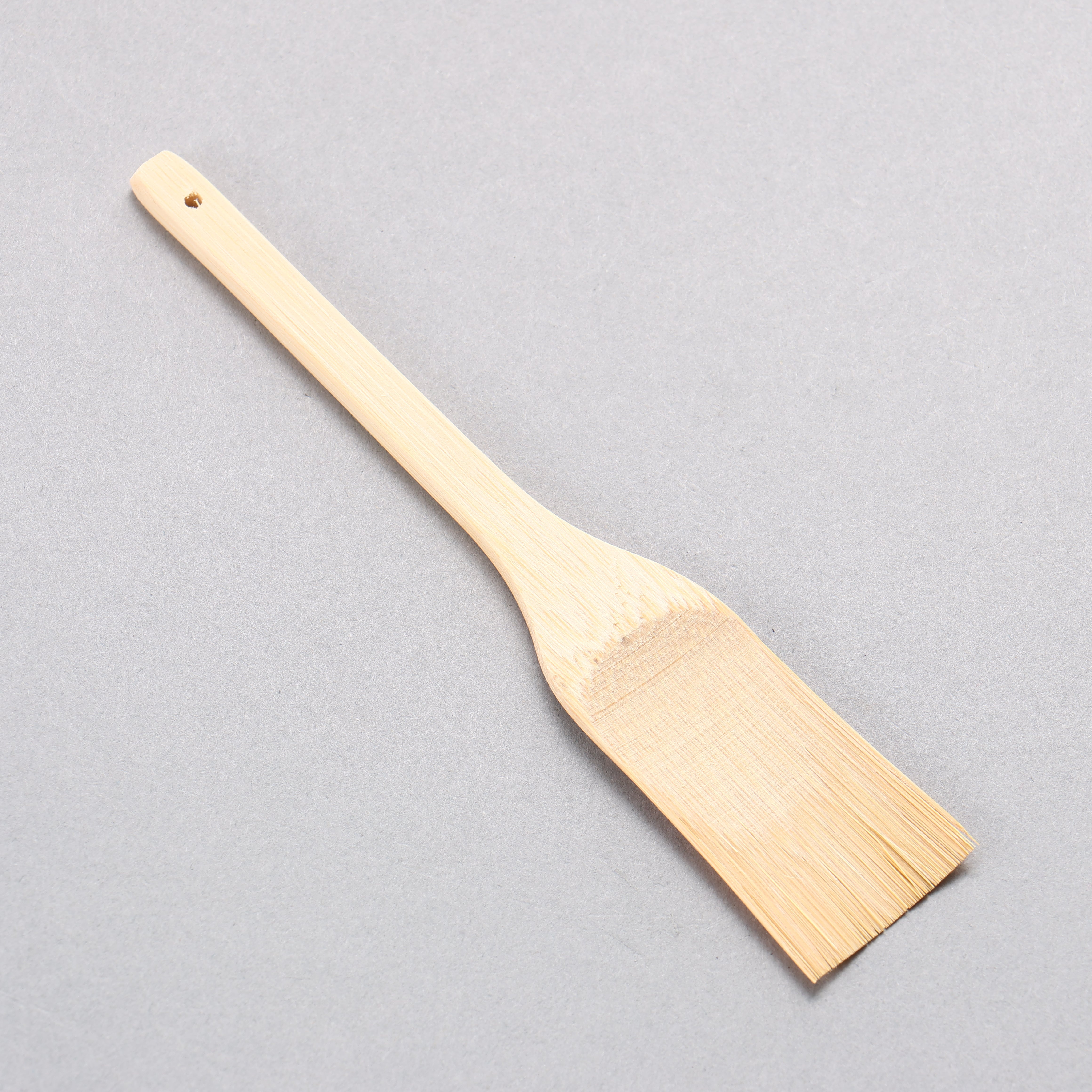 Oroshigane Grater & Brush - Seisuke Knife