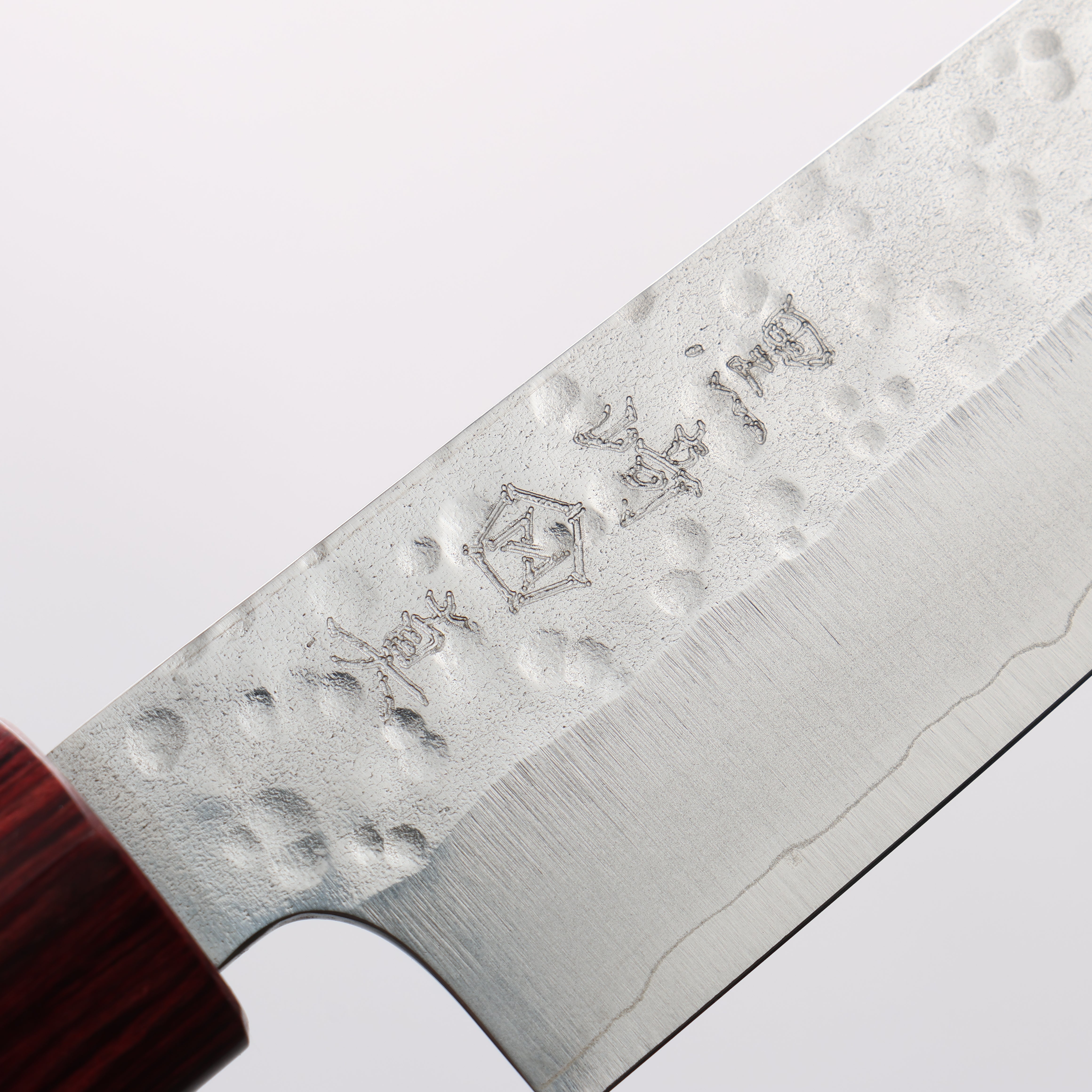Makoto Kurosaki VG10 Hammered Petty-Utility 135mm Magnolia & Red Pakkawood Handle - Seisuke Knife