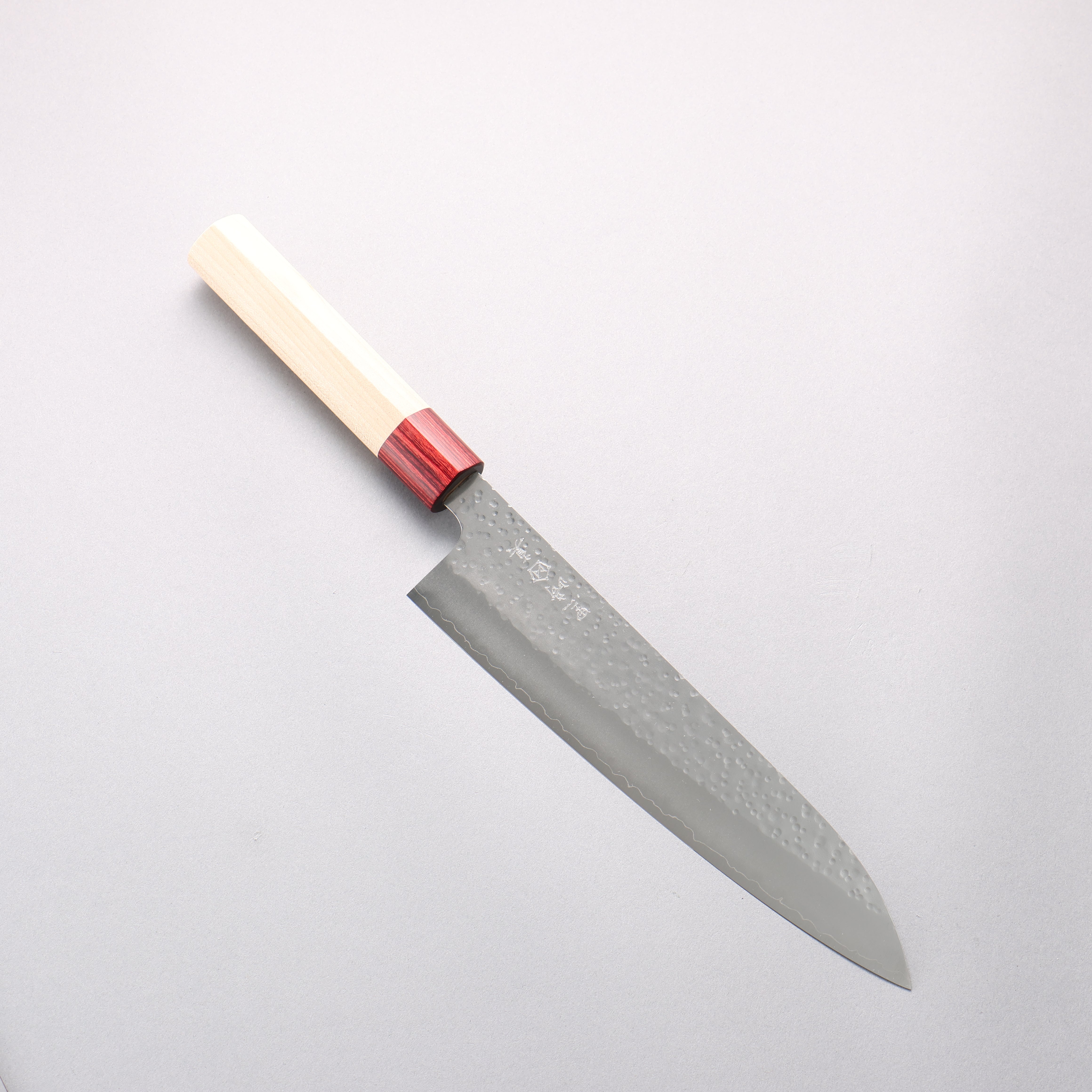 Makoto Kurosaki VG10 Hammered Gyuto 210mm Magnolia & Red Pakkawood Handle - Seisuke Knife