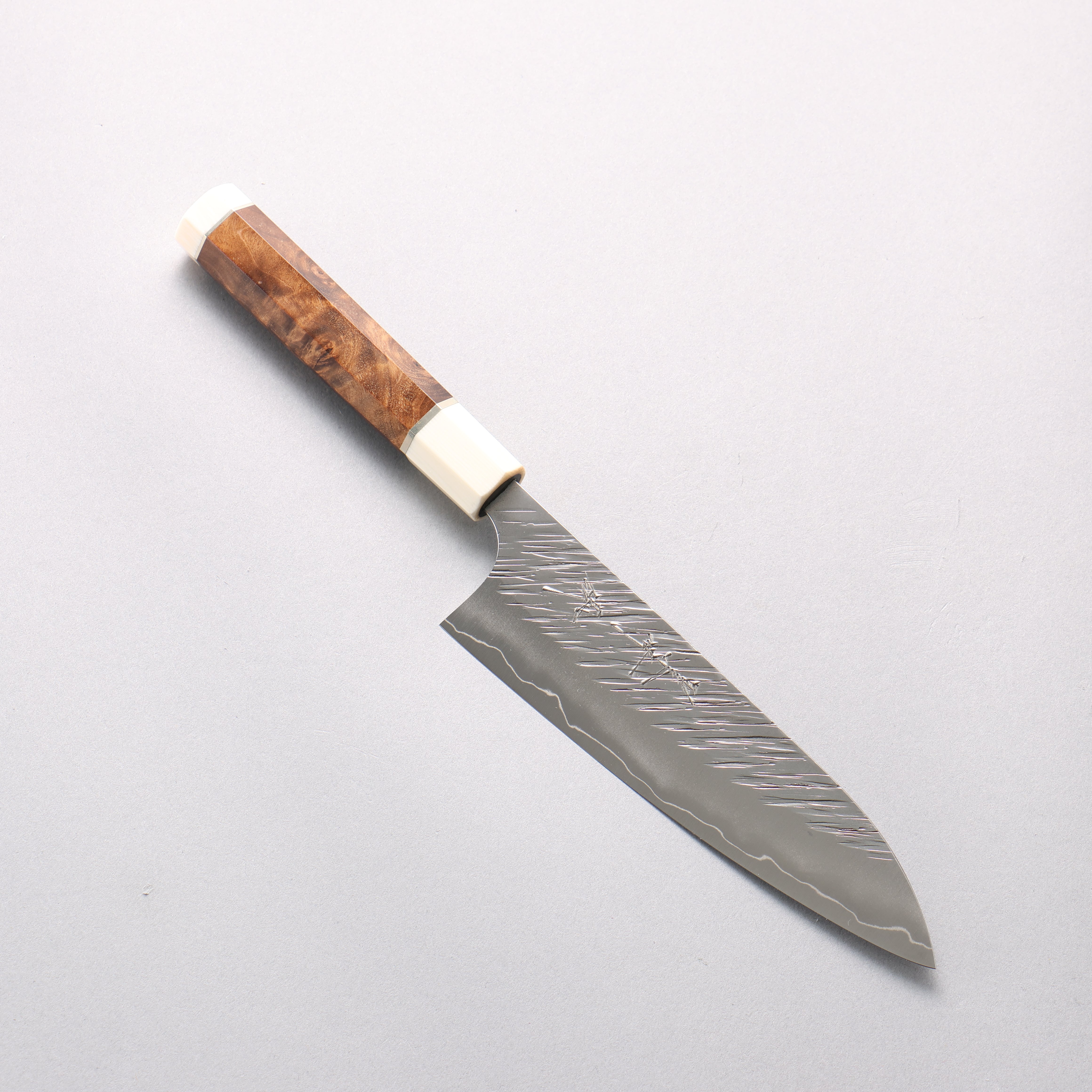 Yu Kurosaki Fujin SG2 Hammered Small Santoku 150mm Chinese Quince Burl (White Ferrule and End Cap) Handle - Seisuke Knife