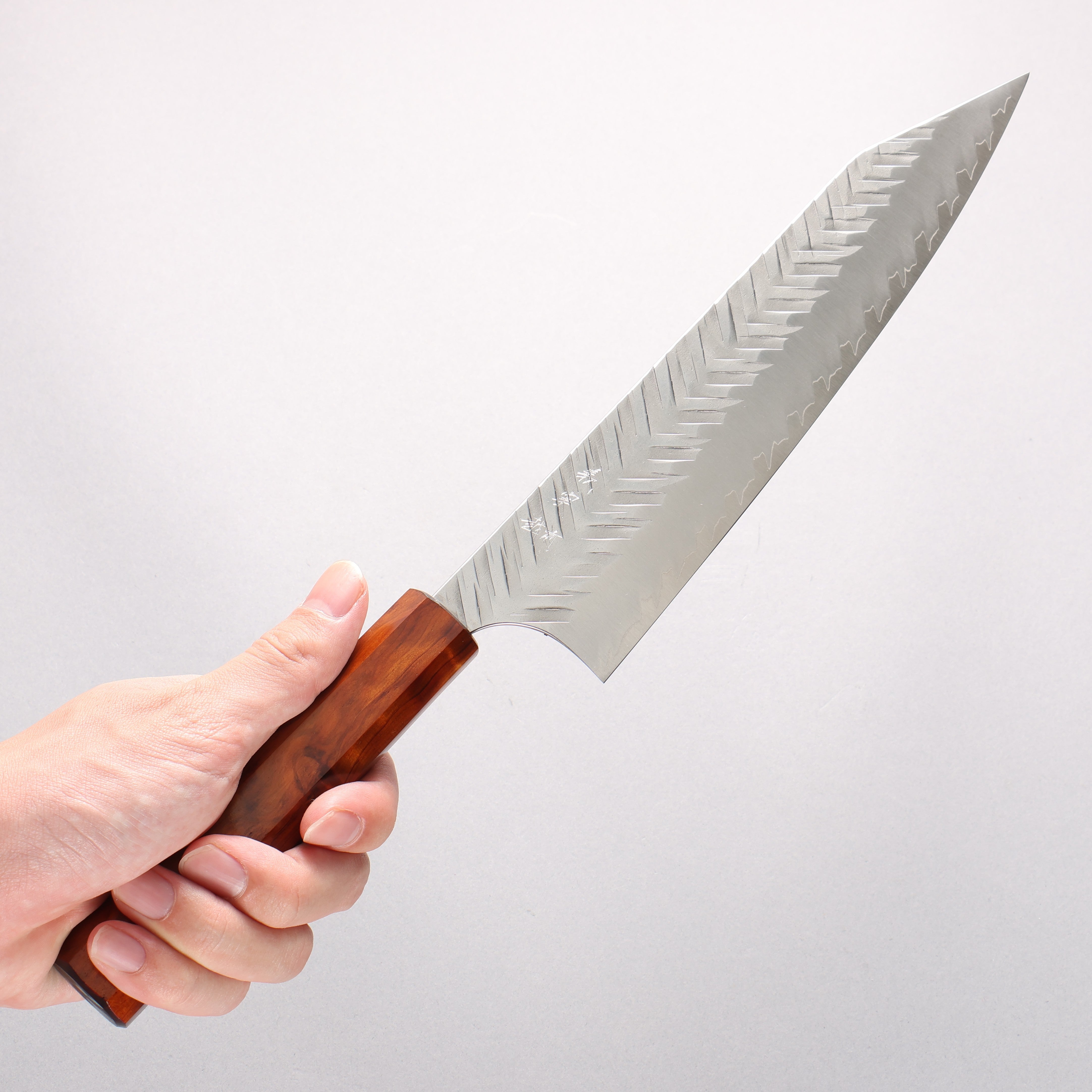 Yoshimi Kato SG2 Hammered (V) Kiritsuke Gyuto 210mm Cedar Burl (Lacquered) Handle - Seisuke Knife