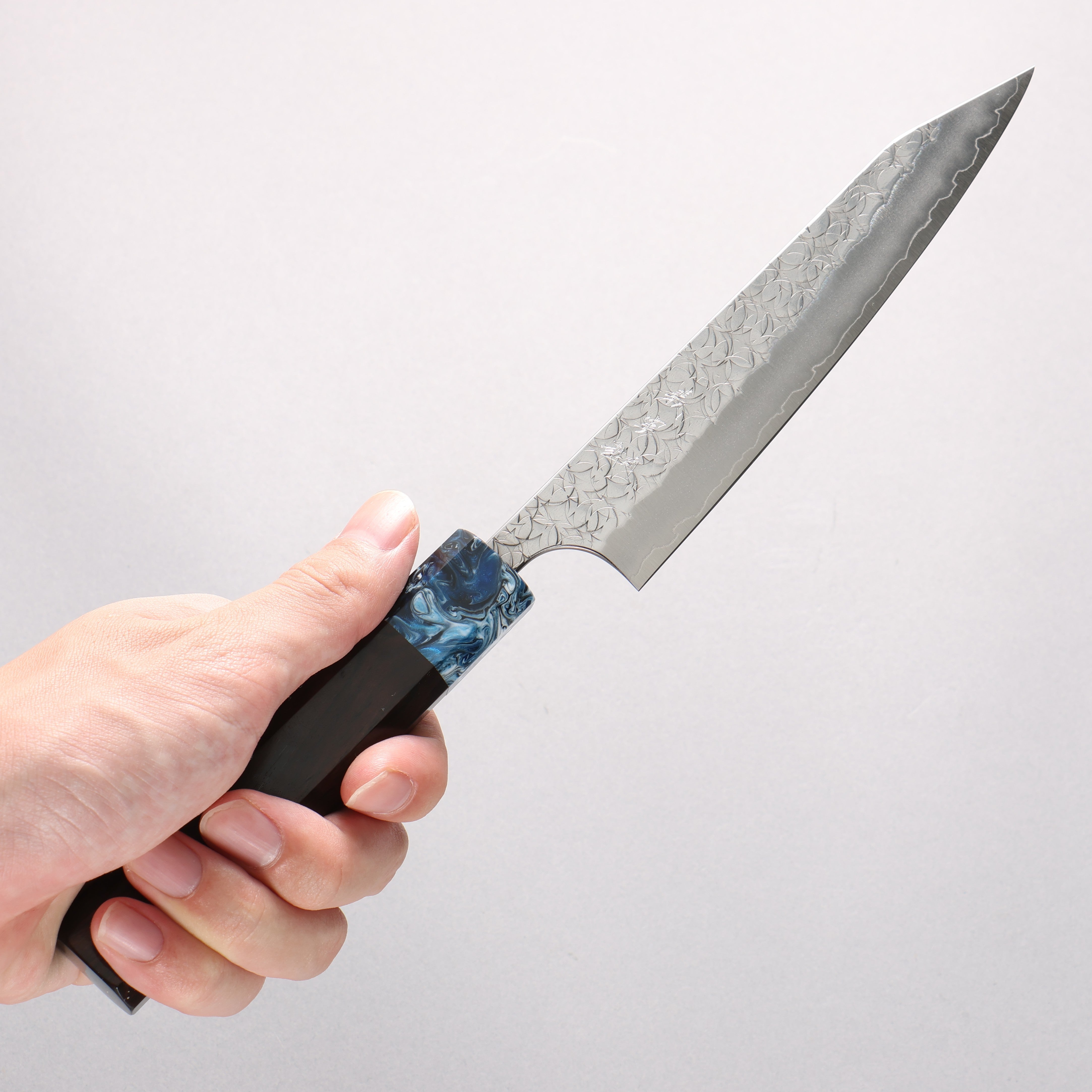 Yoshimi Kato Minamo SG2 Hammered Kiritsuke Petty-Utility 150mm Ebony (ferrule: Blue Marble Resin) Handle - Seisuke Knife