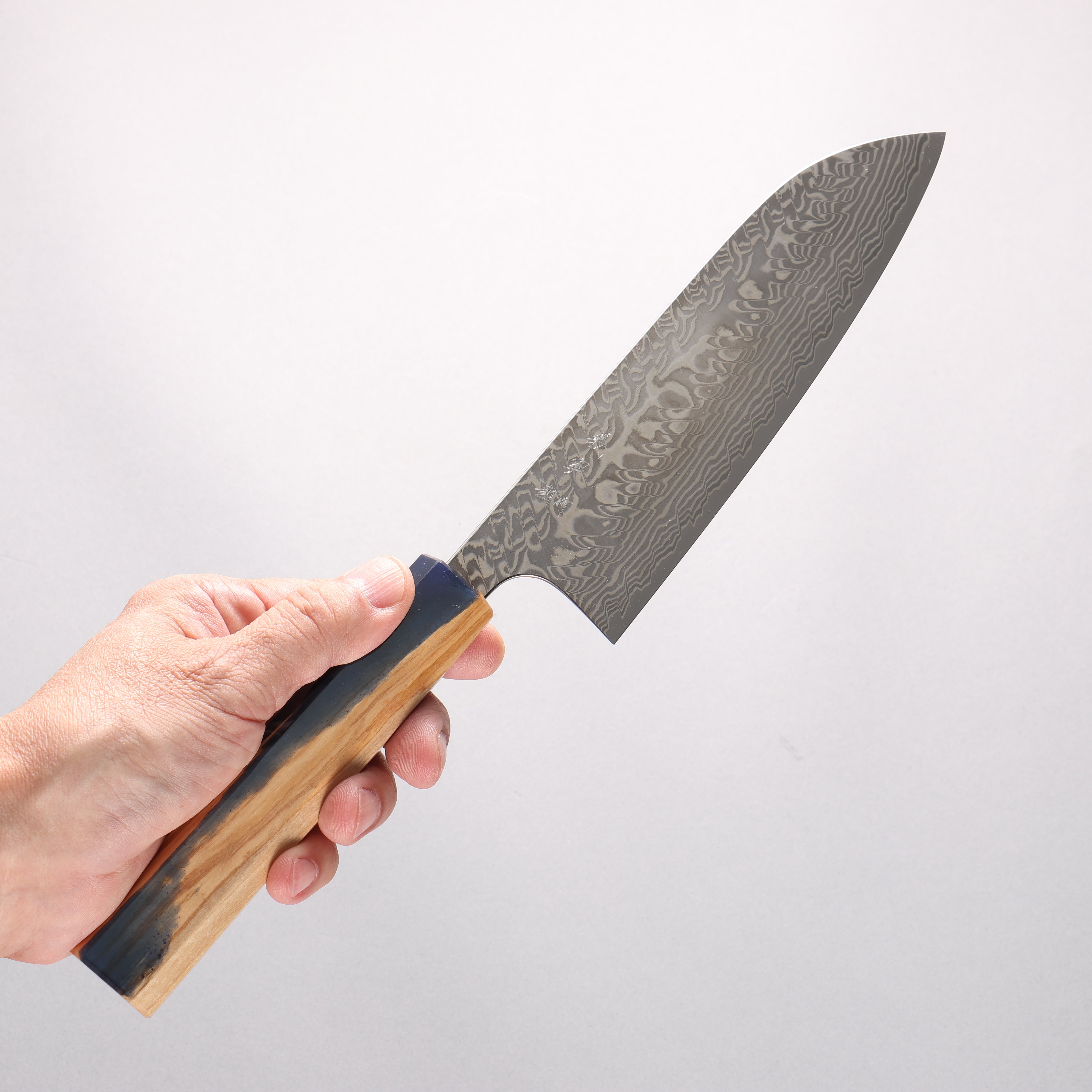 Yoshimi Kato SG2 Black Damascus Santoku 170mm Olive Tree and Blue Resin Handle - Seisuke Knife