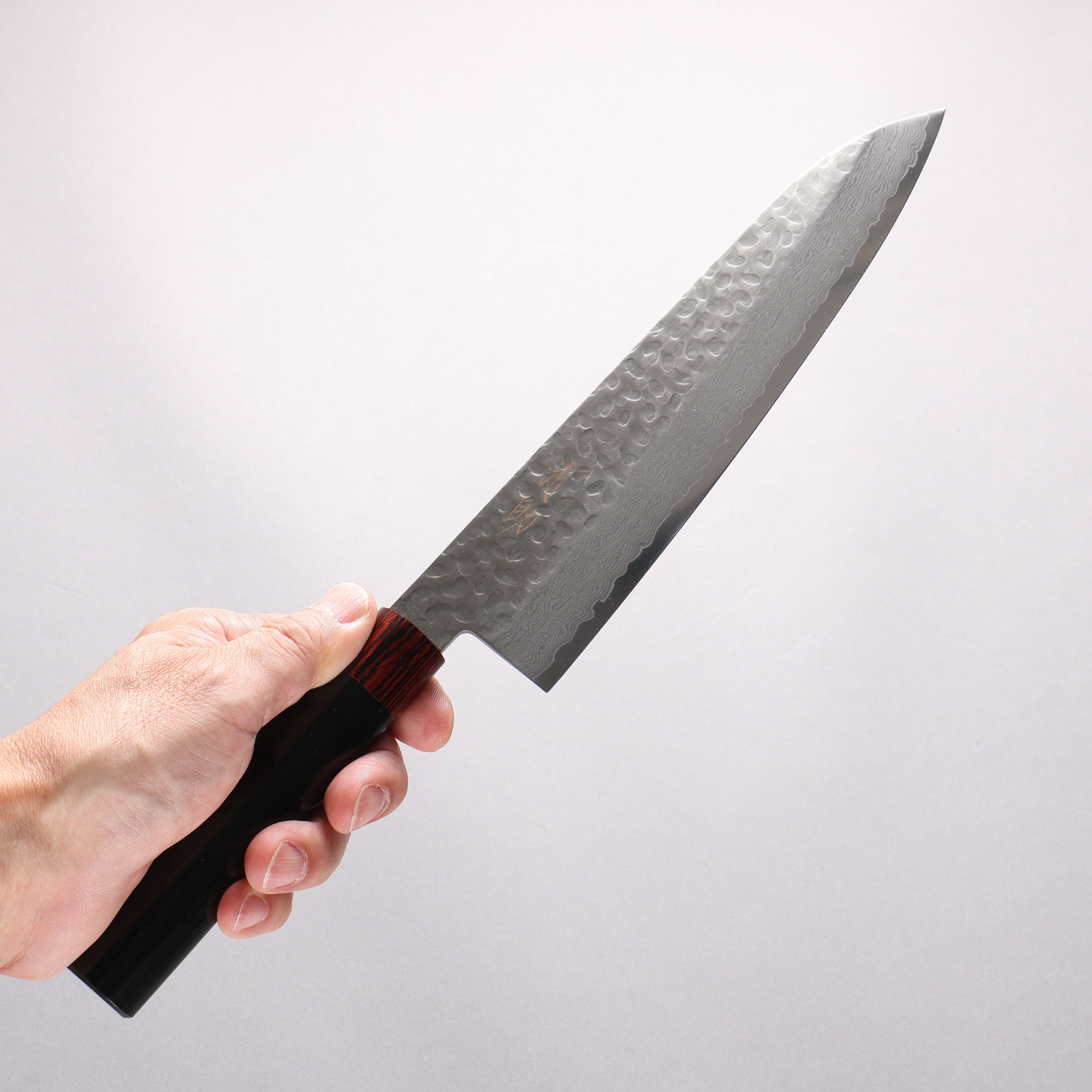 Seisuke VG10 33 Layer Hammered Damascus Gyuto 210mm Black Pakkawood Handle - Seisuke Knife