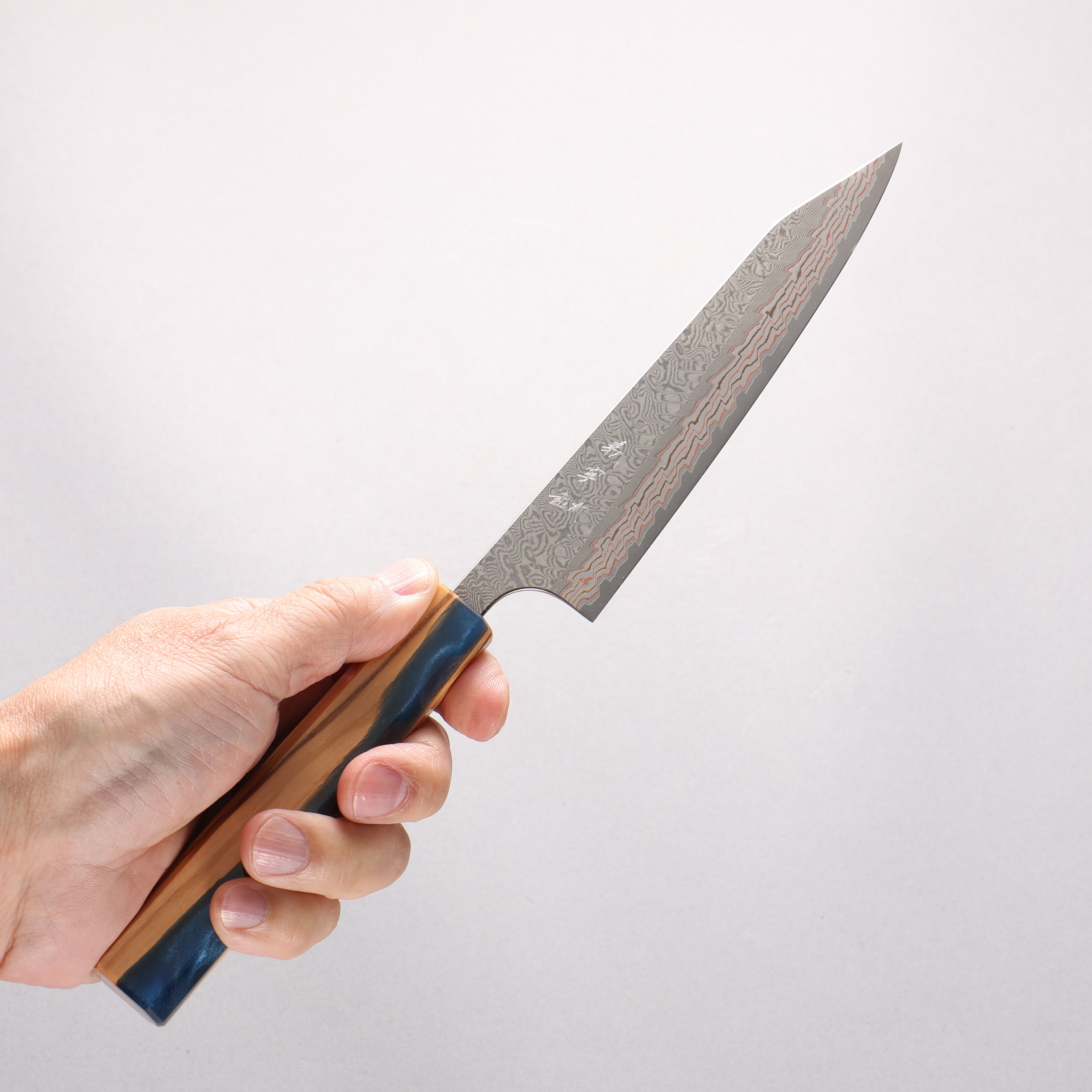 Yoshimi Kato VG10w Colored Damascus Kiritsuke Petty-Utility 150mm Olive Tree and Blue Resin Handle - Seisuke Knife