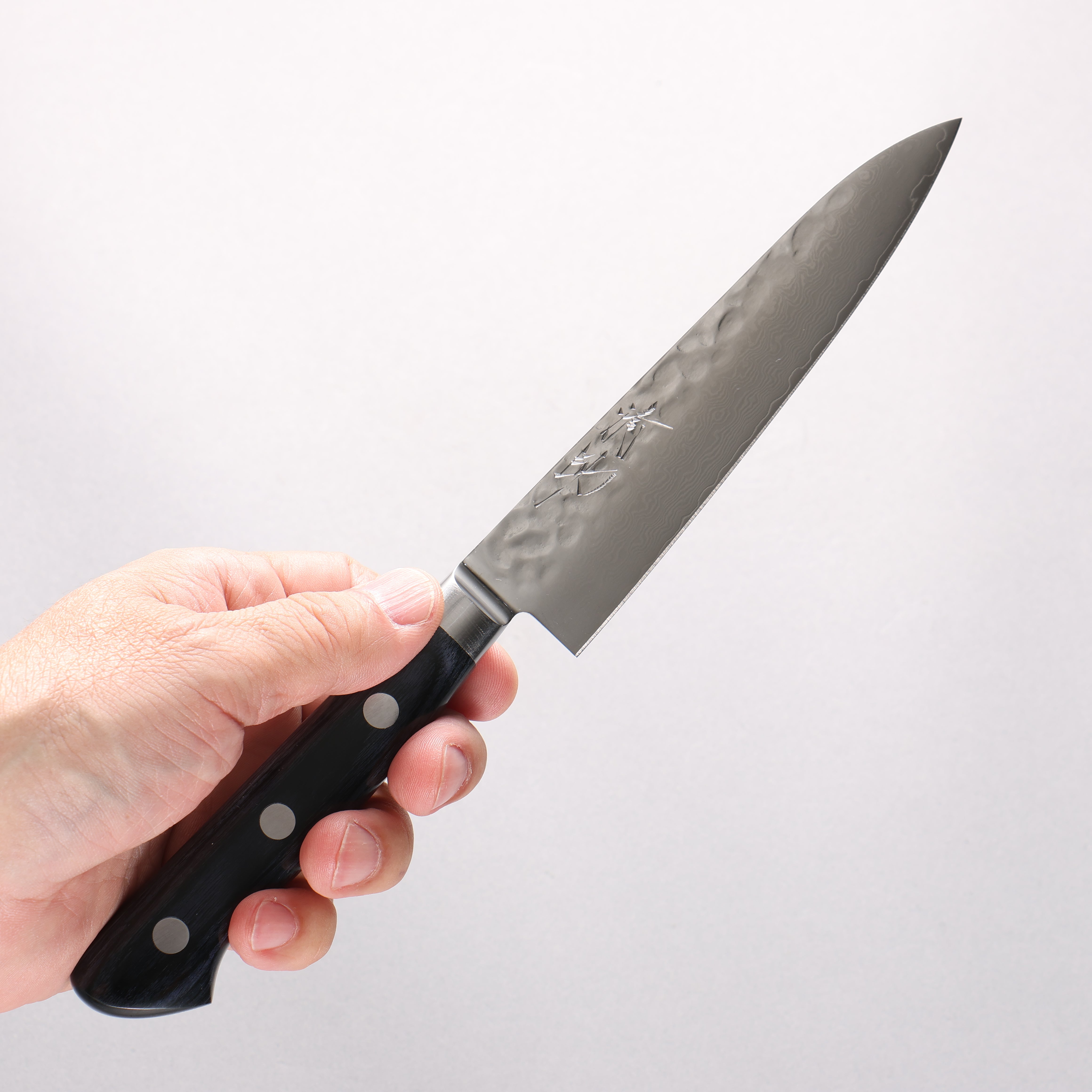 Seisuke VG10 Hammered Damascus Migaki Petty-Utility 135mm Navy Pakkawood Handle with Sheath - Seisuke Knife