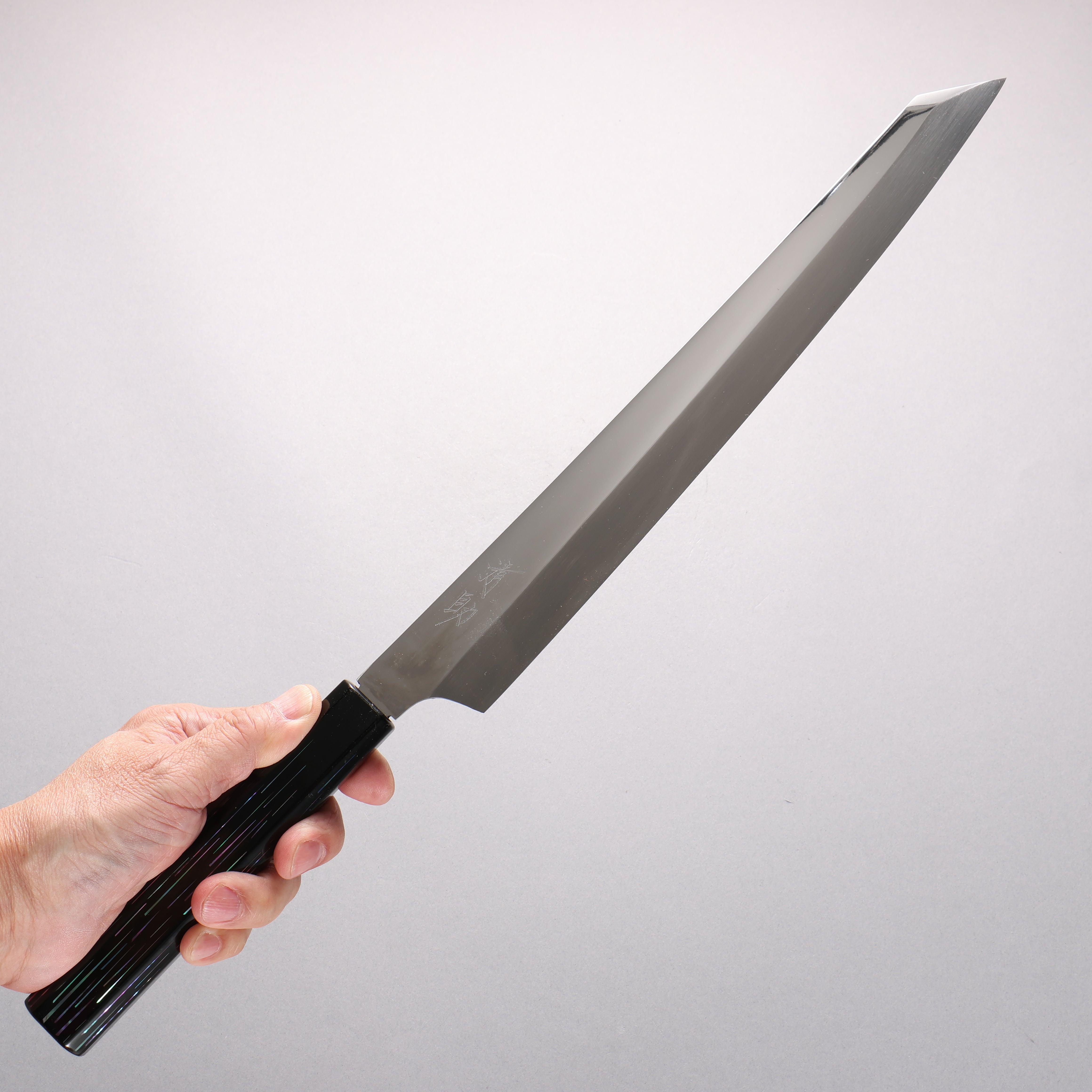 Sakai Takayuki Honyaki Hien VG10 Mirrored Finish Kengata Yanagiba 300mm Black Lacquered & Mother of Pearl Handle with Tetris Pattern Sheath - Seisuke Knife