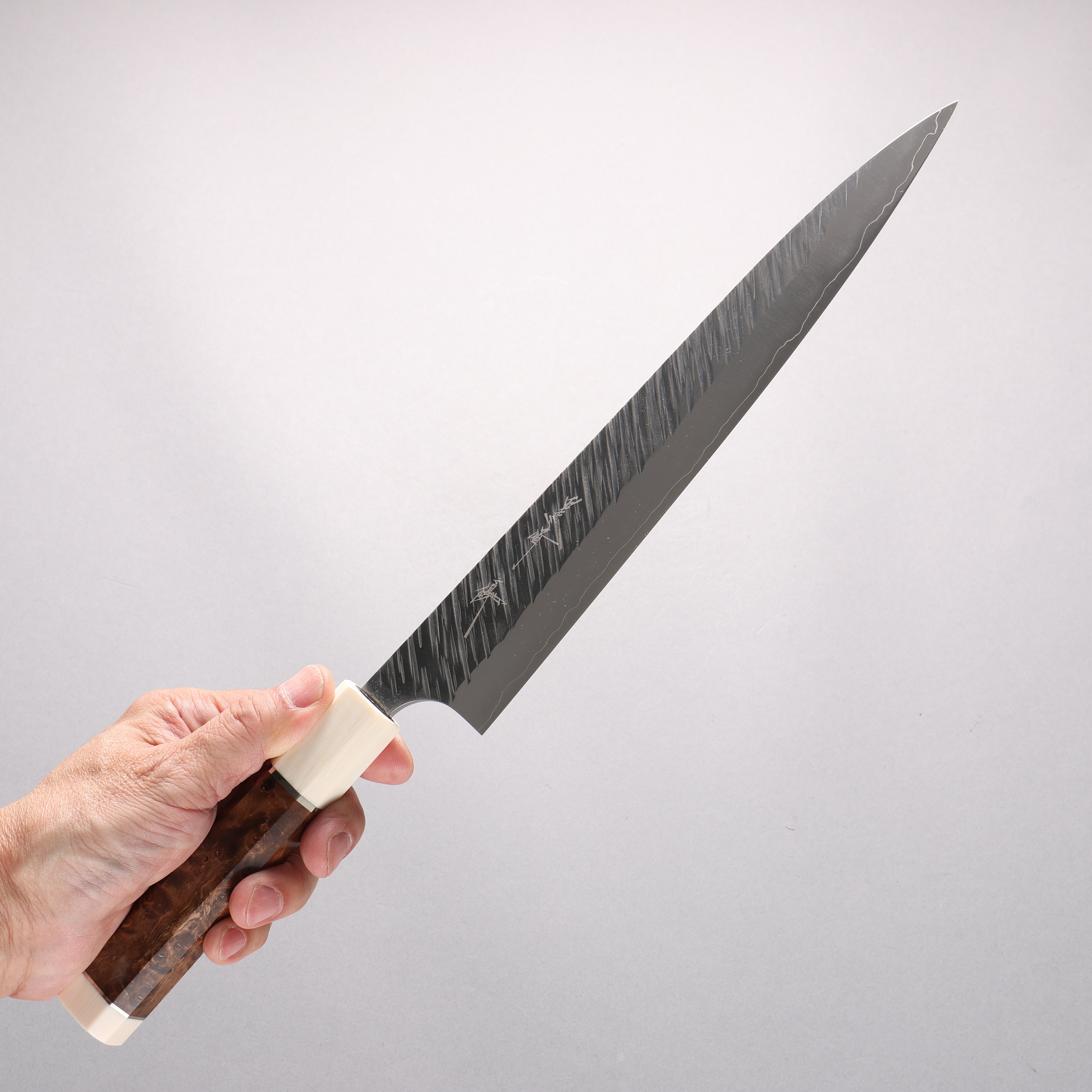 Yu Kurosaki Fujin SG2 Hammered Sujihiki 240mm Chinese Quince Burl & White End Caps Handle - Seisuke Knife