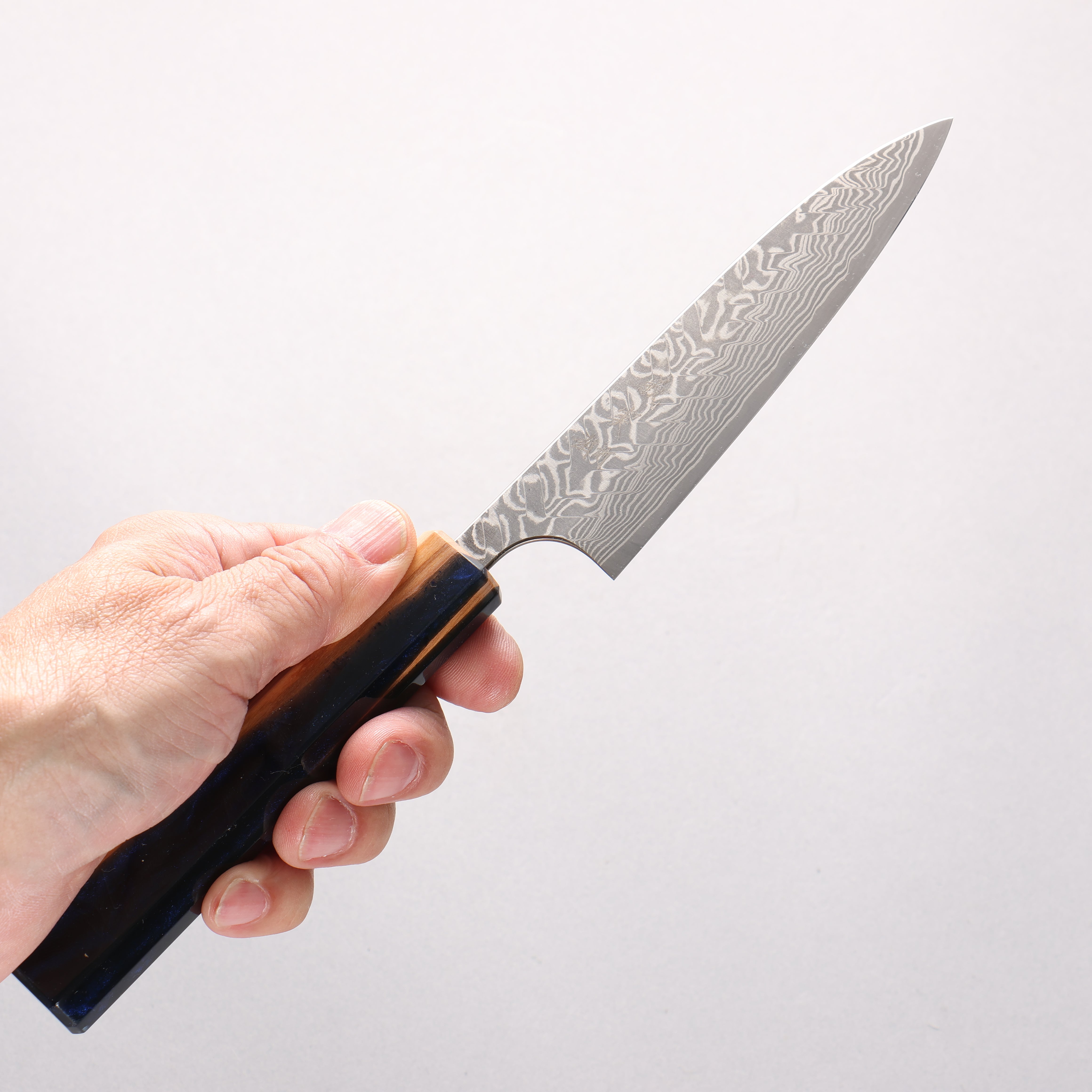 Yoshimi Kato SG2 Black Damascus Petty-Utility 120mm Olive Tree and Blue Resin Handle - Seisuke Knife