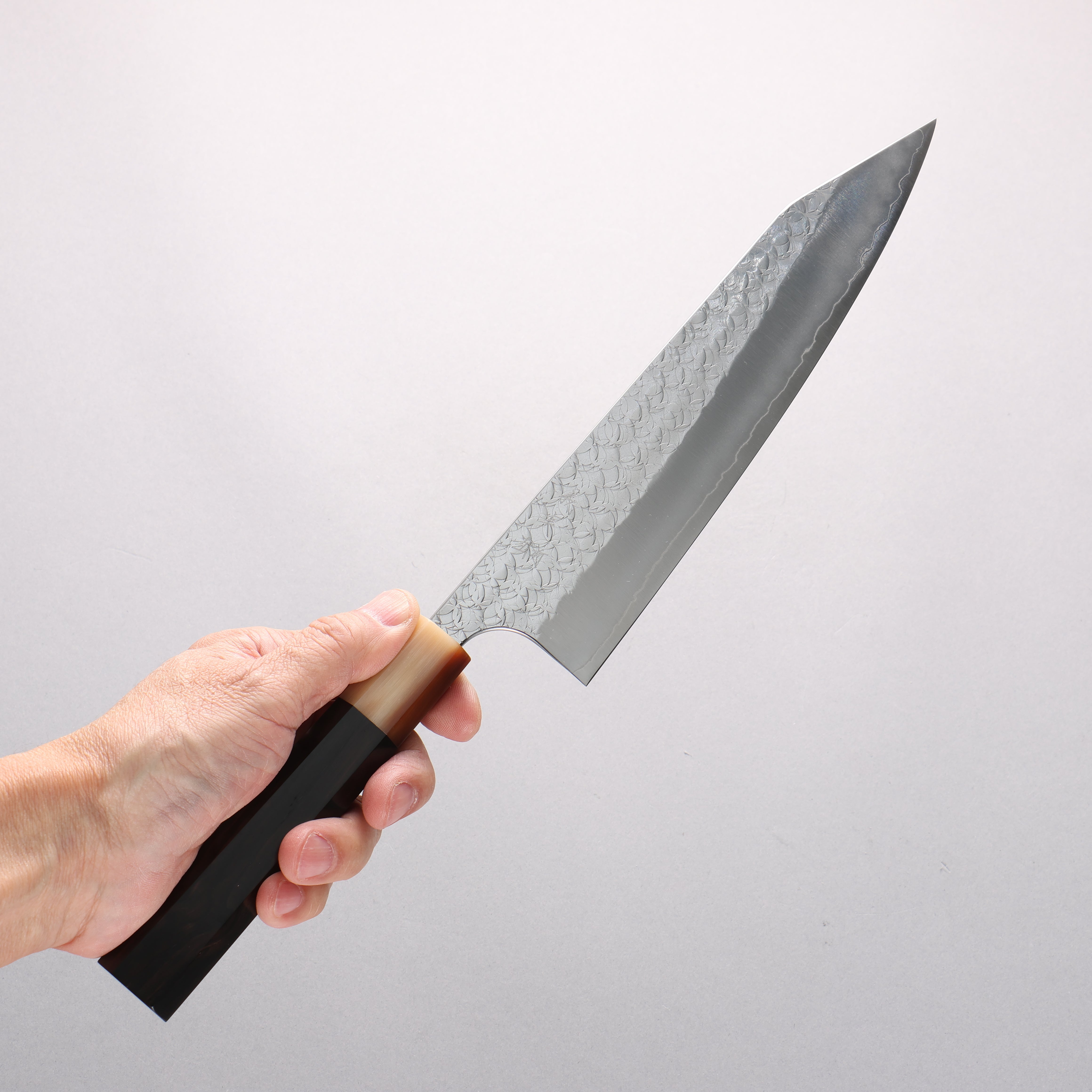 Yoshimi Kato Minamo SG2 Hammered Kiritsuke Gyuto 210mm Ebony Wood & White Horn Handle - Seisuke Knife