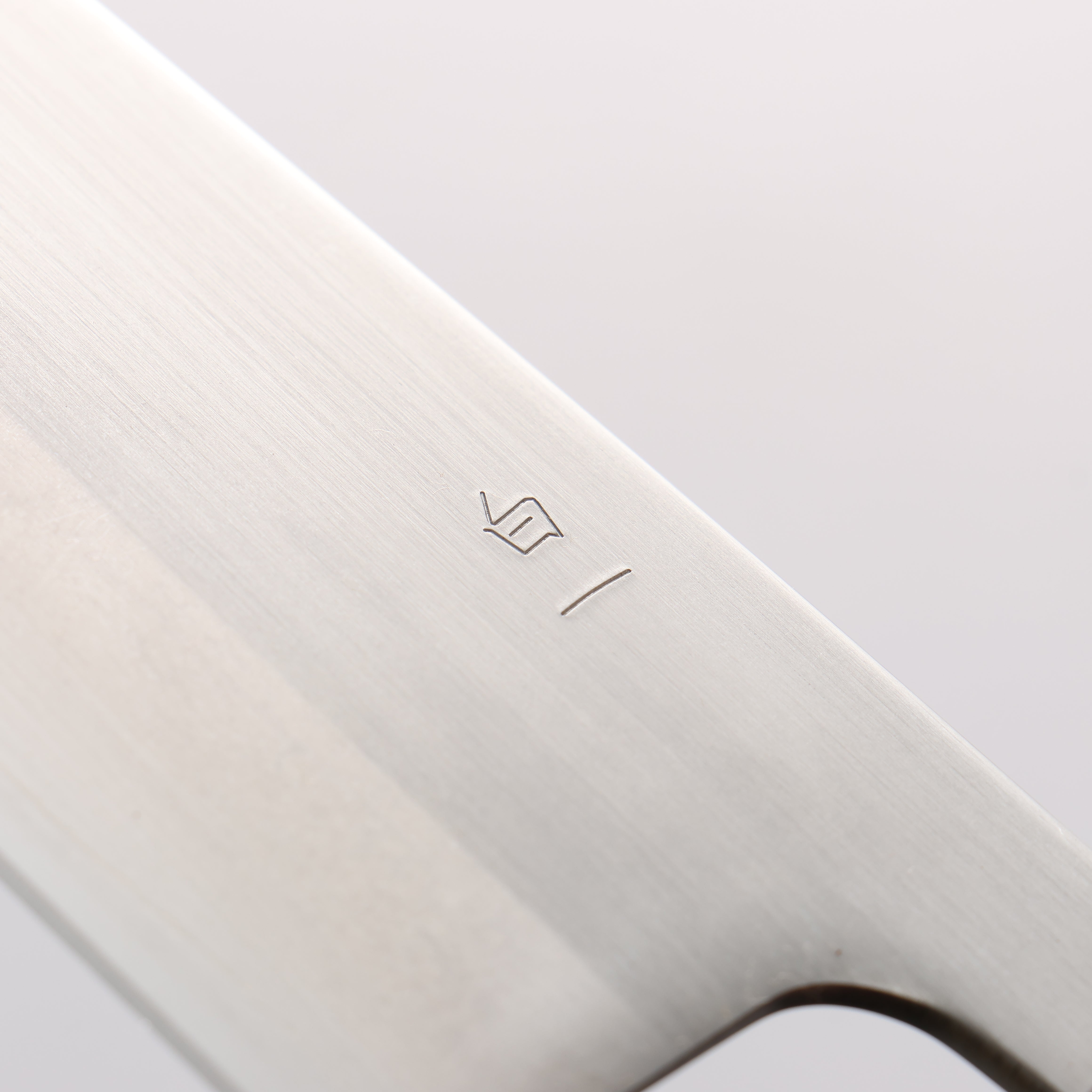 Oul White Steel No.1 Santoku 165mm Keyaki Elm Handle - Seisuke Knife