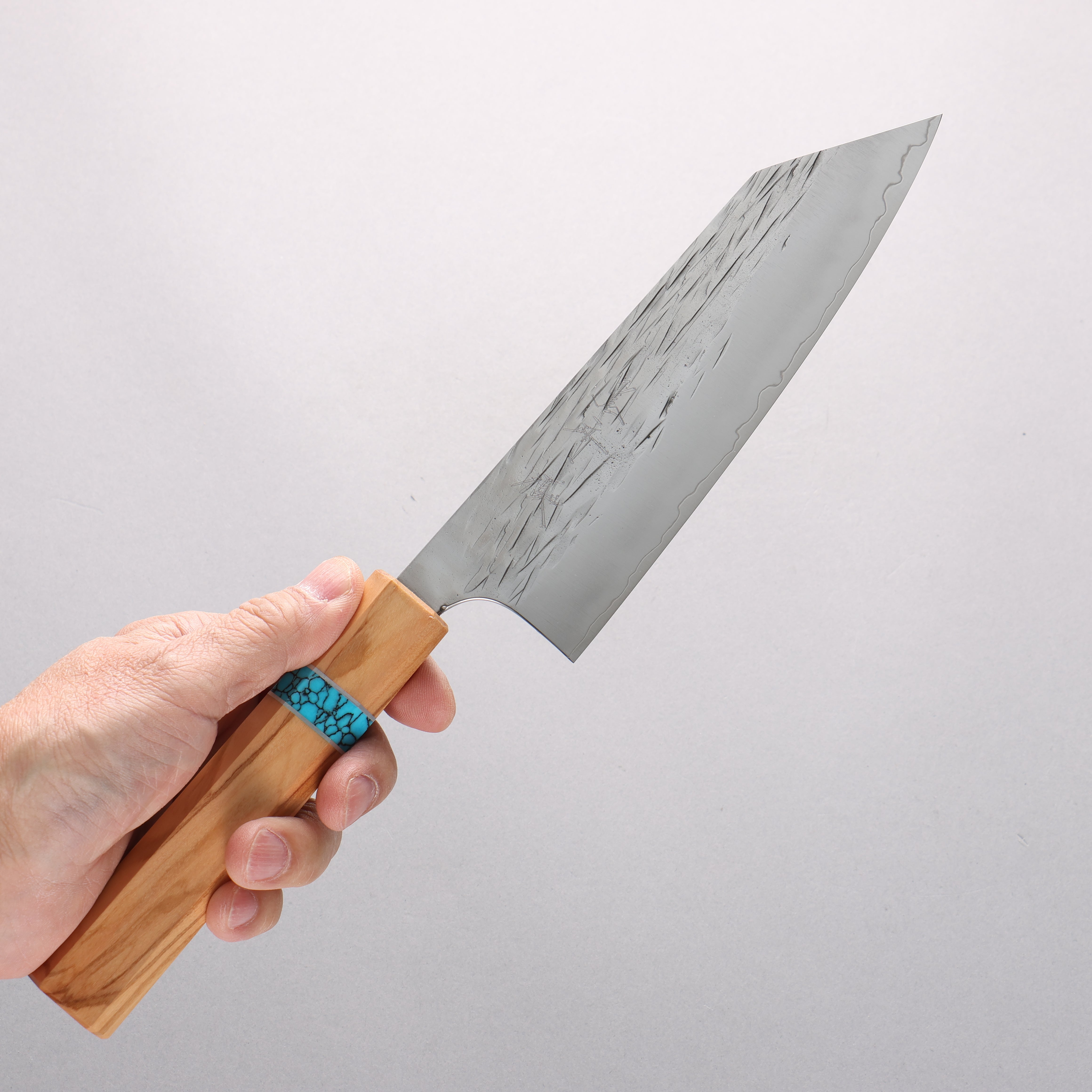 Yu Kurosaki Juhyo Cobalt Special Steel Hammered Bunka 170mm Olive Wood & Turquoise Ring Handle - Seisuke Knife
