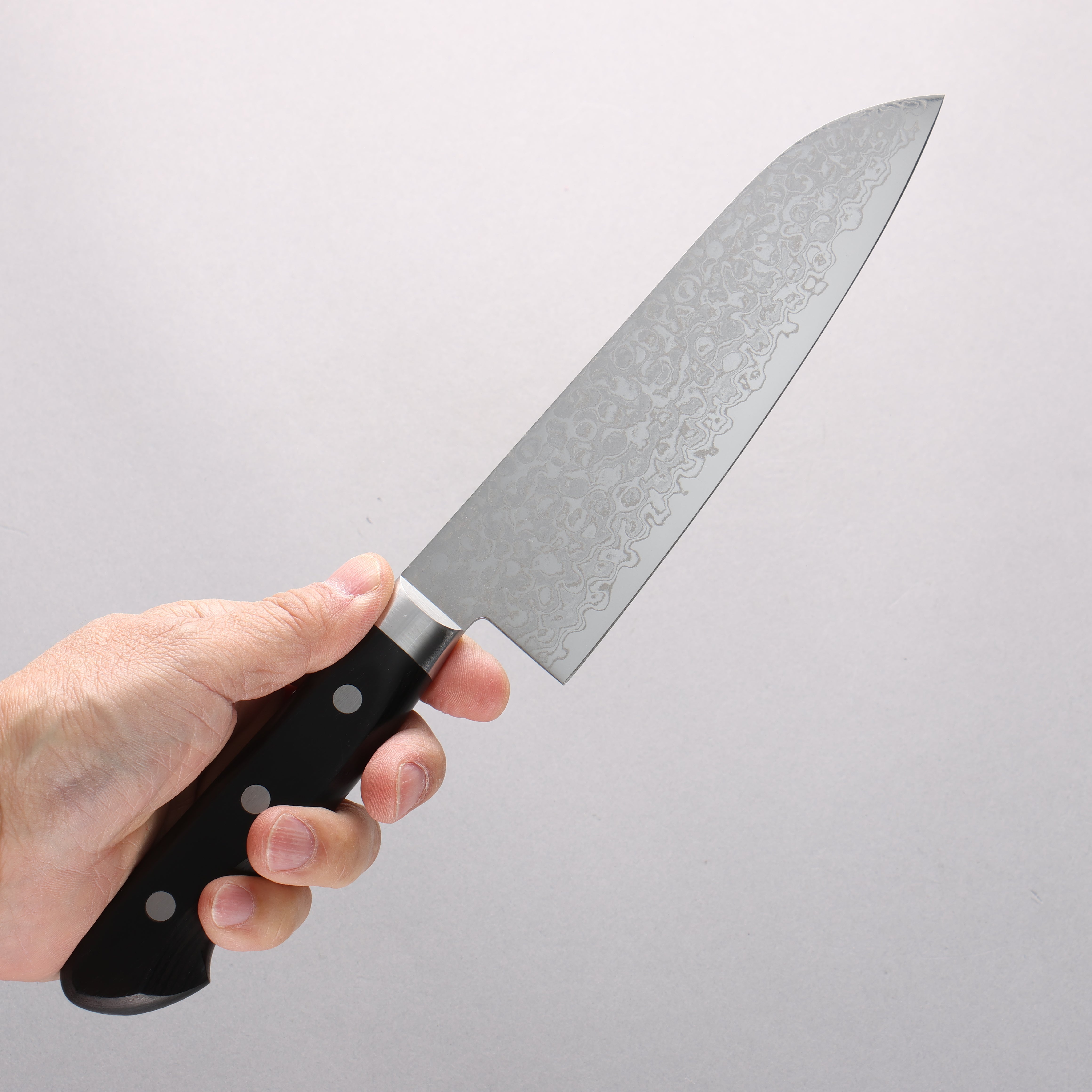 Seisuke AUS10 45 Layer Damascus Santoku 165mm Black Pakkawood Handle (B級品) - Seisuke Knife