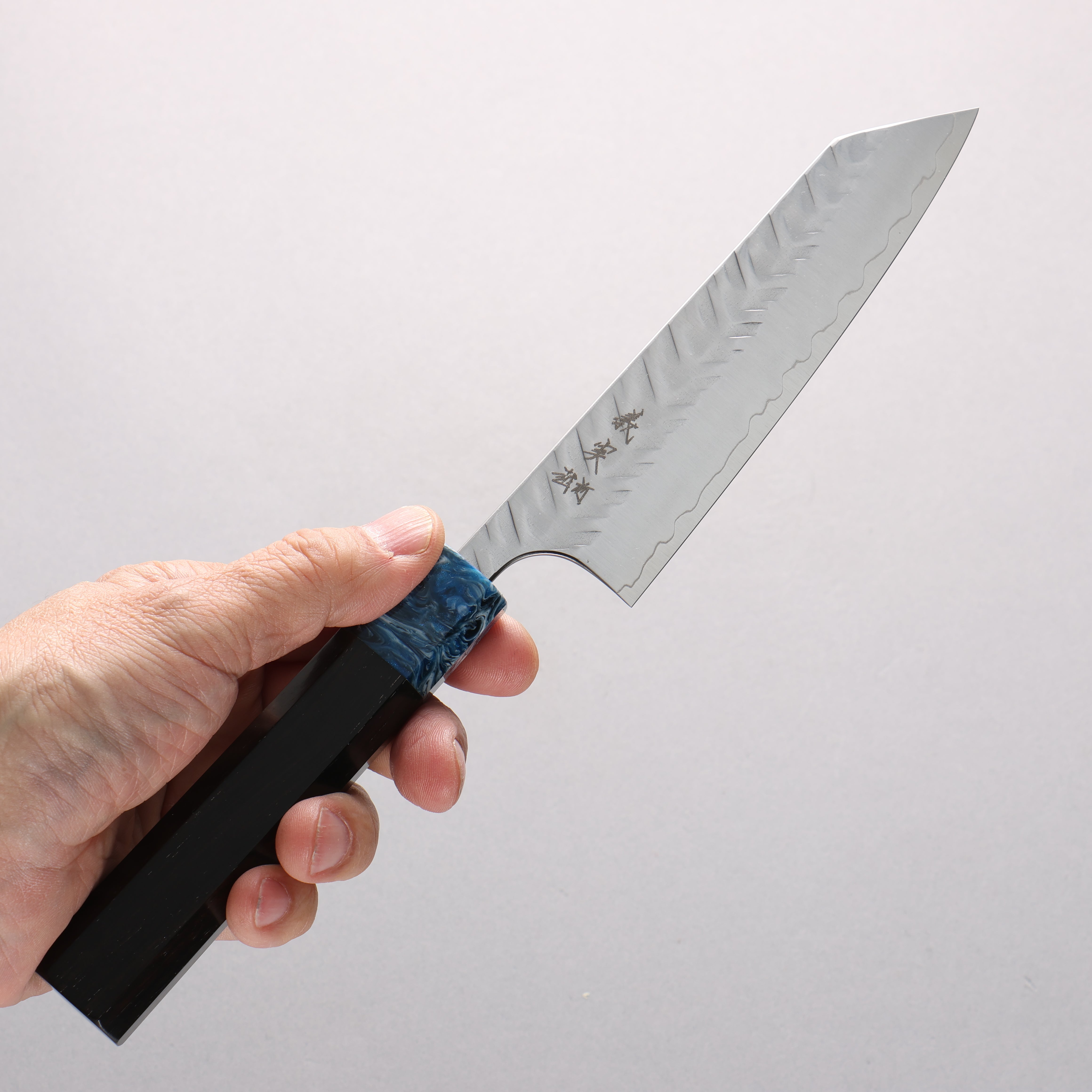 Yoshimi Kato SPG STRIX V-Hammered Small Bunka 130mm Ebony Wood & Blue Marble Resin Handle - Seisuke Knife