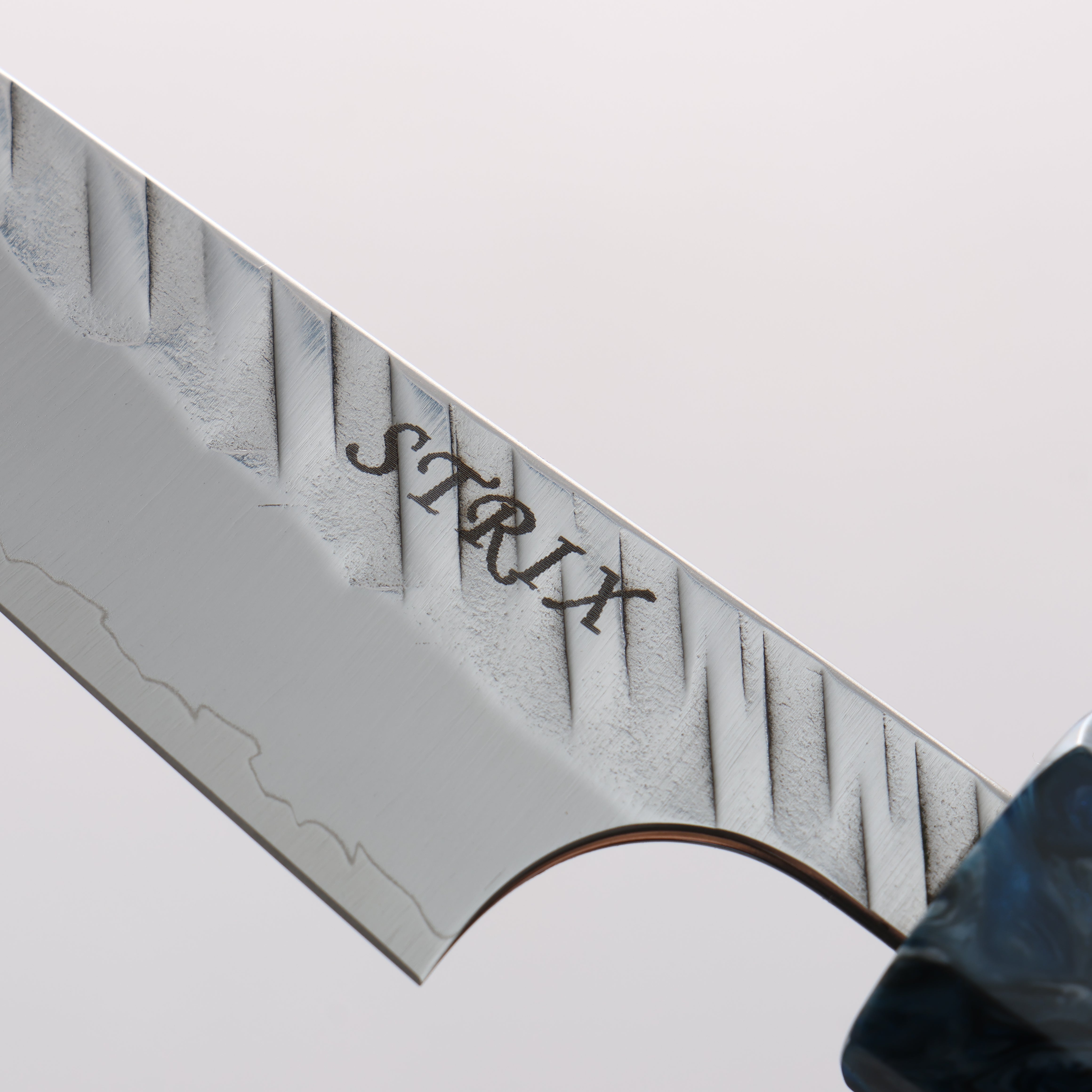 Yoshimi Kato SPG STRIX V-Hammered Kiritsuke Paring 80mm Ebony Wood & Blue Resin Handle - Seisuke Knife