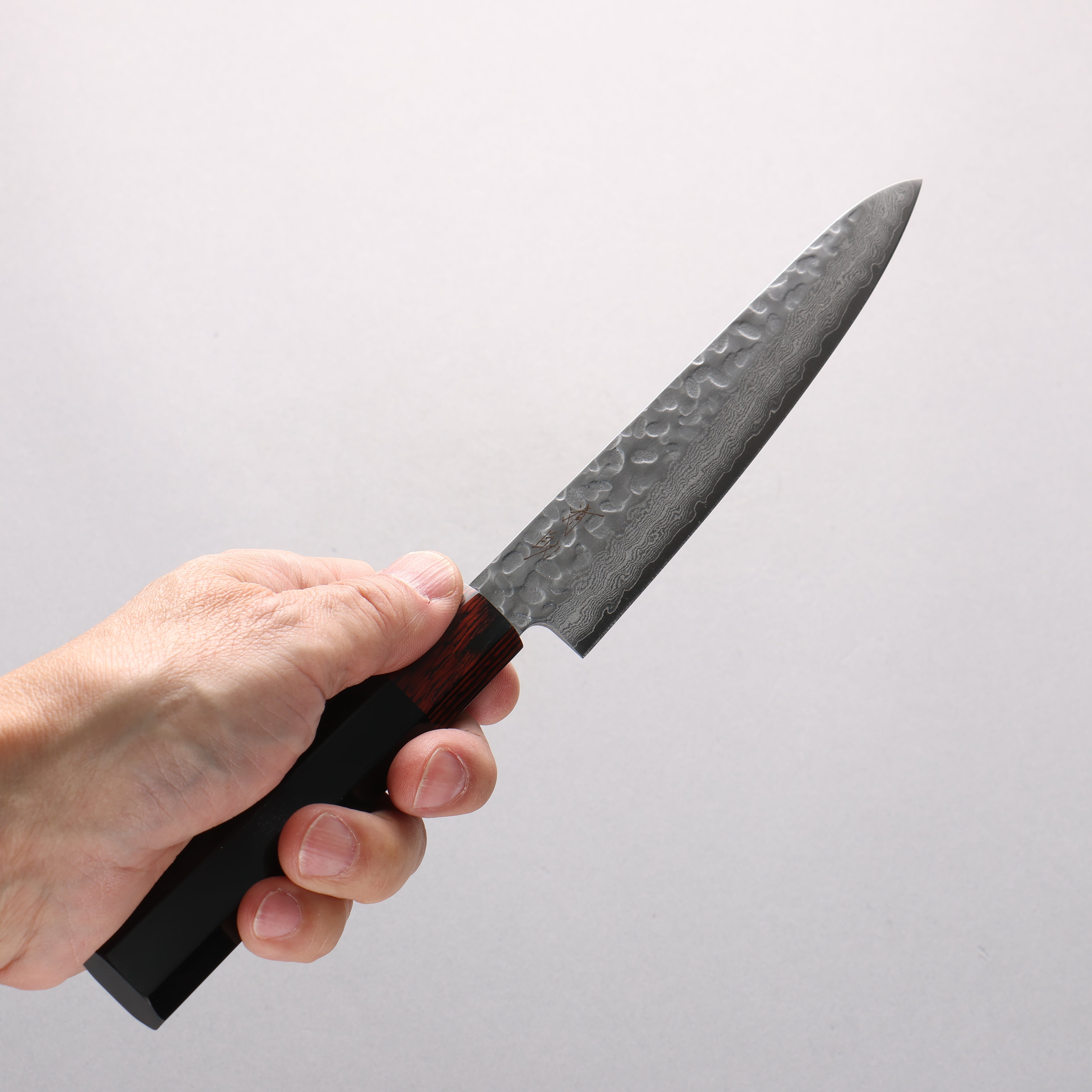 Seisuke VG10 33 Layer Hammered Damascus Petty-Utility 135mm Black Pakkawood Handle - Seisuke Knife