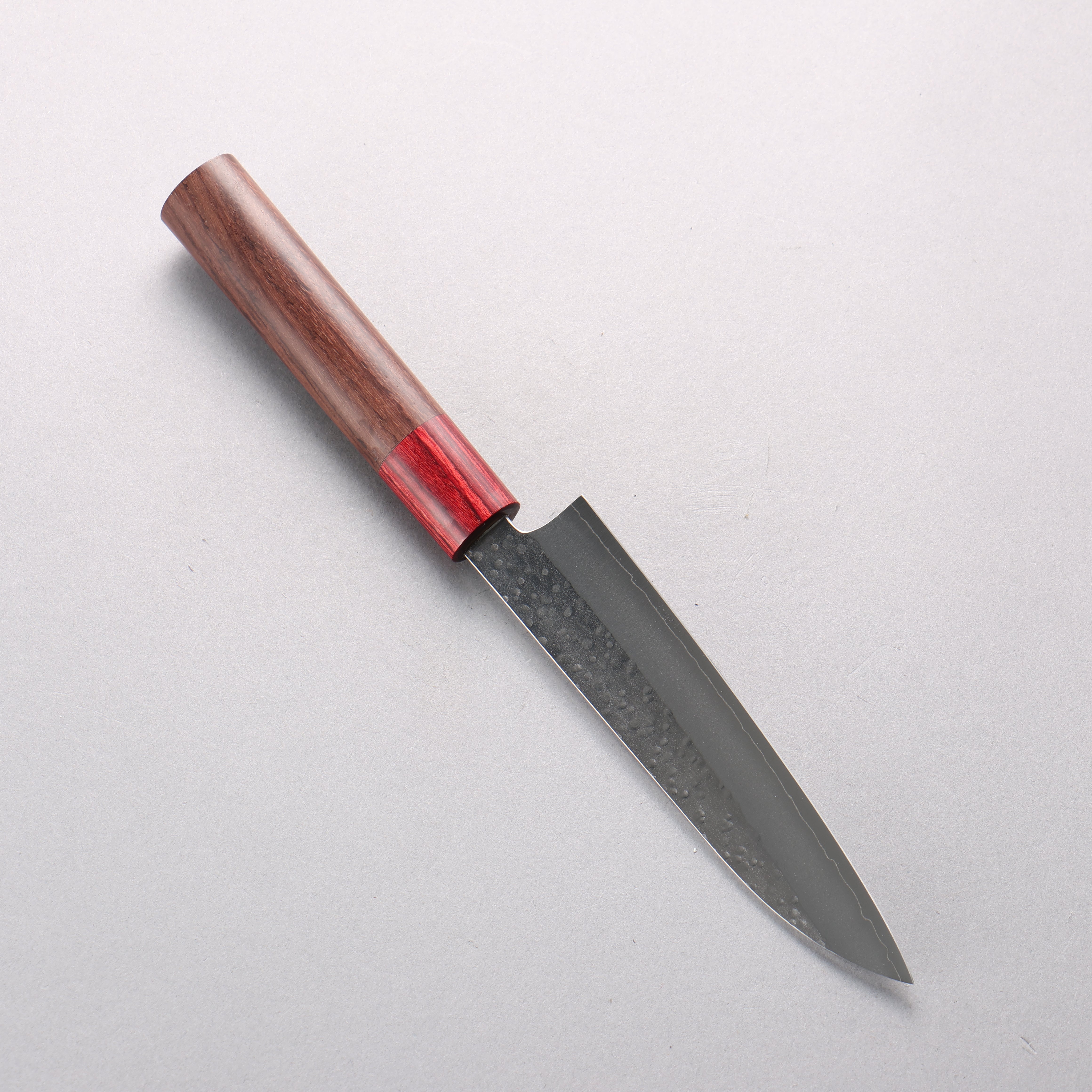 Makoto Kurosaki VG10 Maru Hammered Petty-Utility 135mm Shitan & Red Pakkawood Handle - Seisuke Knife