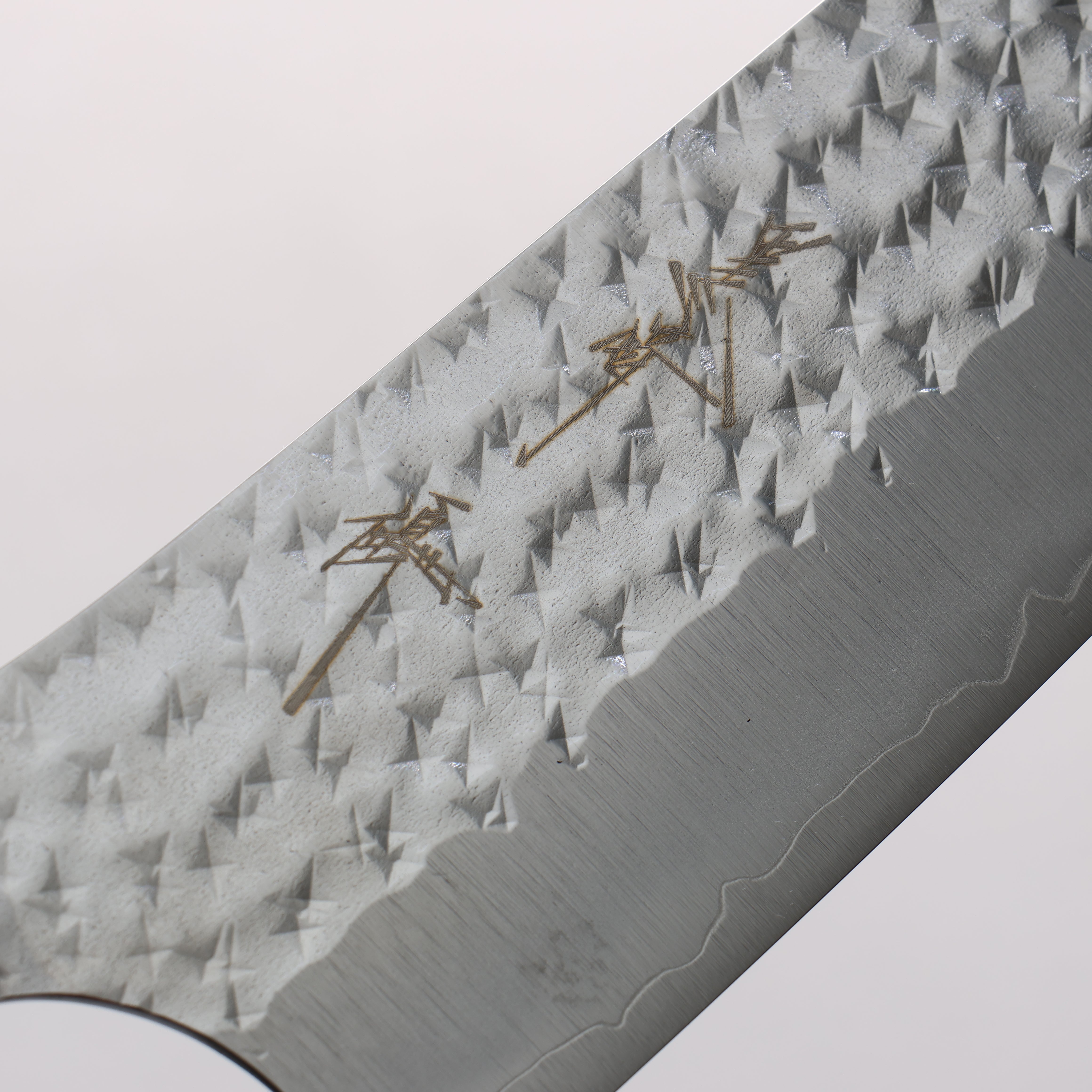 Yu Kurosaki Senko Ryu SG2 Hammered Santoku 170mm Brazilwood with white ring (ferrule: Chinese Quince) Handle - Seisuke Knife