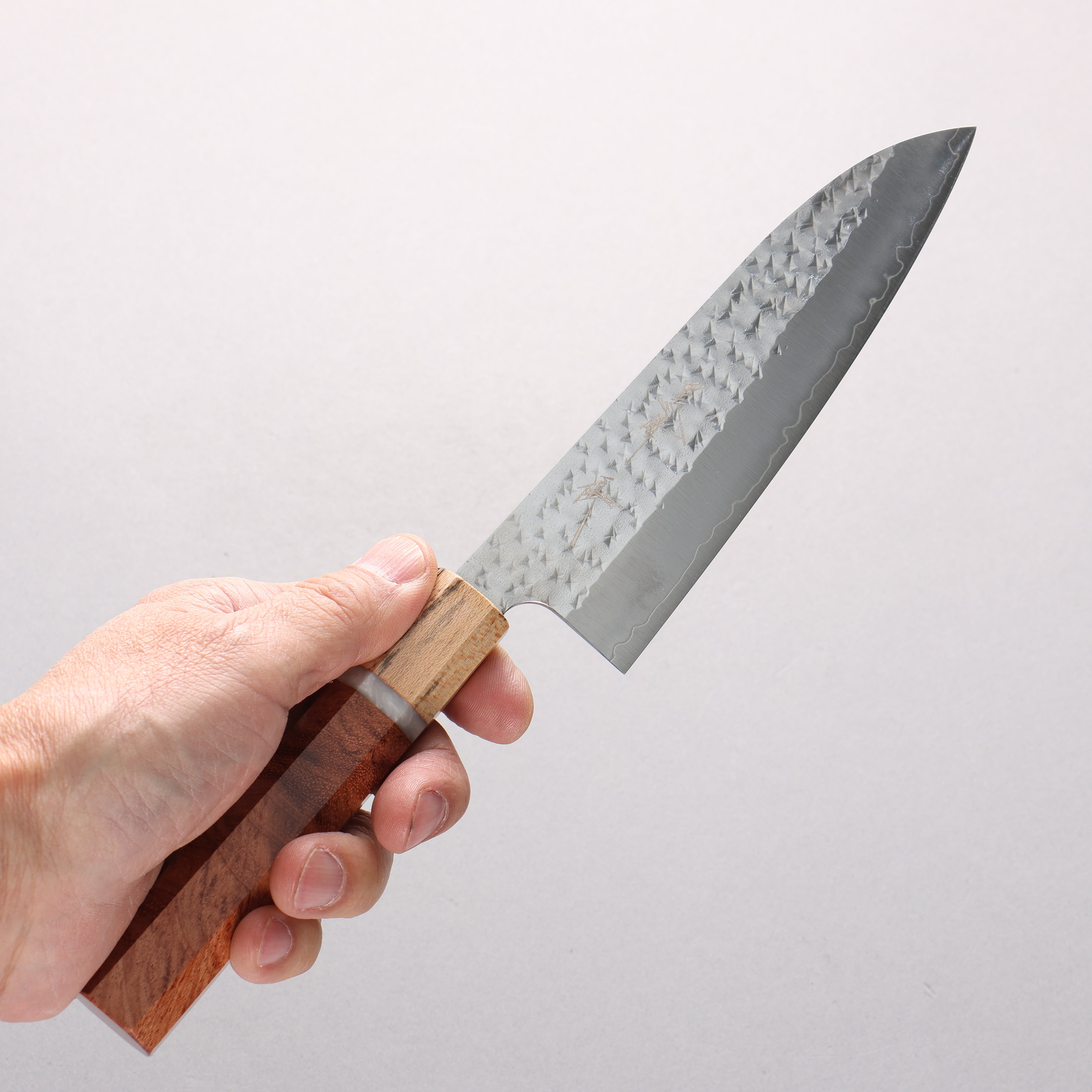 Yu Kurosaki Senko Ryu SG2 Hammered Small Santoku 150mm Brazilwood with white ring (ferrule: Chinese Quince) Handle - Seisuke Knife