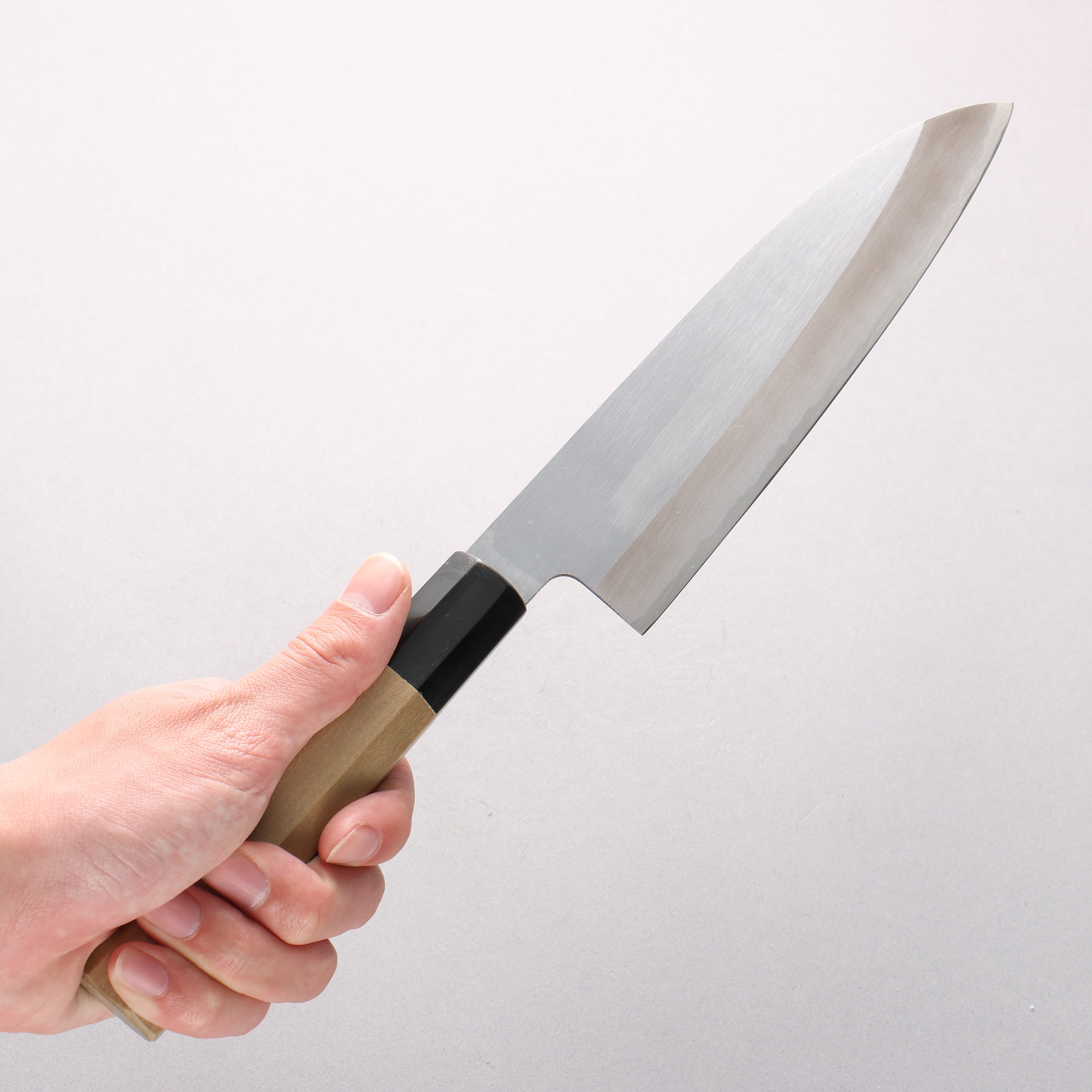 Minamoto Akitada White Steel No.2 Kasumitogi Santoku 180mm Magnolia Handle - Seisuke Knife