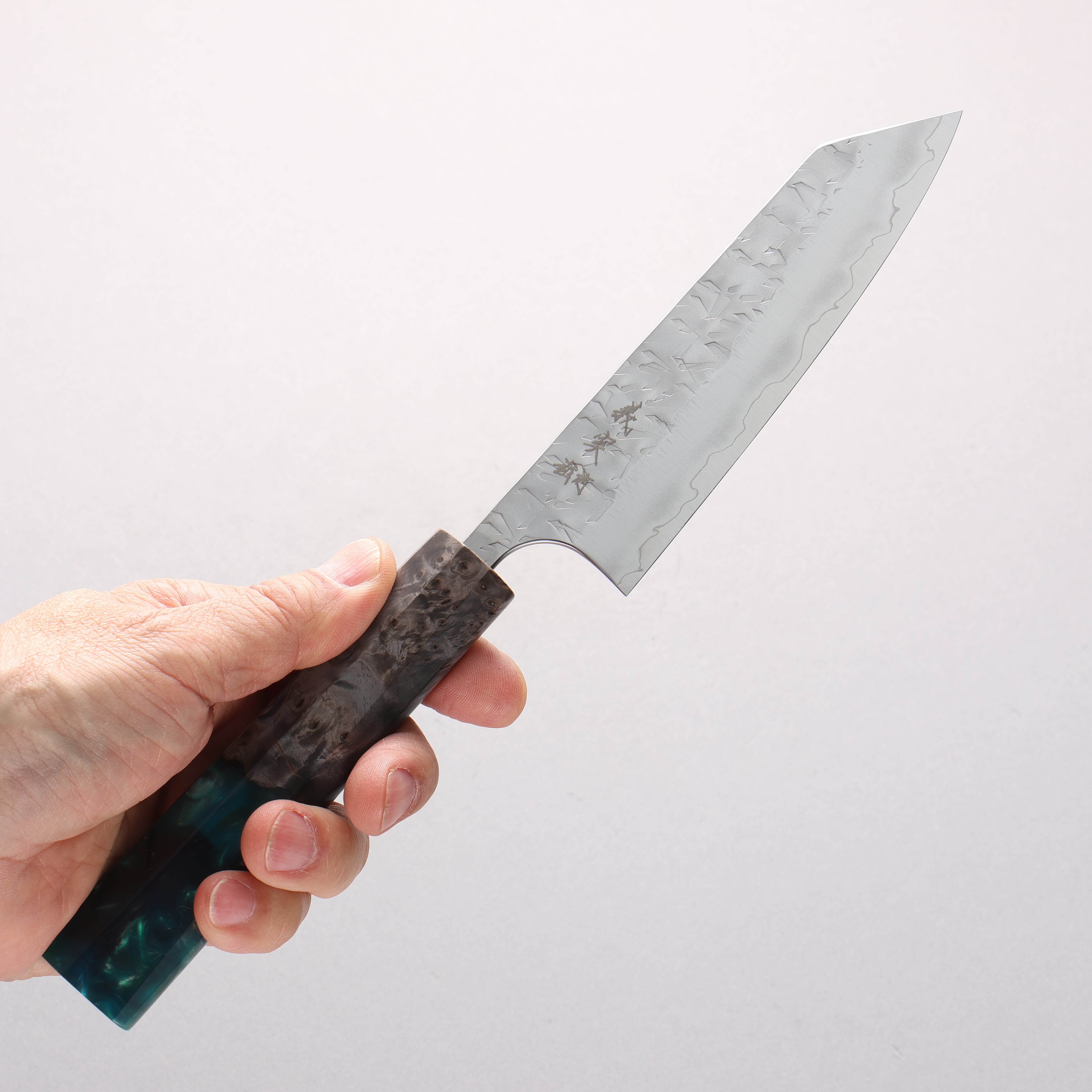 Yoshimi Kato Hyo SG2 Hammered Small Bunka 130mm Stabilized Birch & Emerald Resin Handle - Seisuke Knife