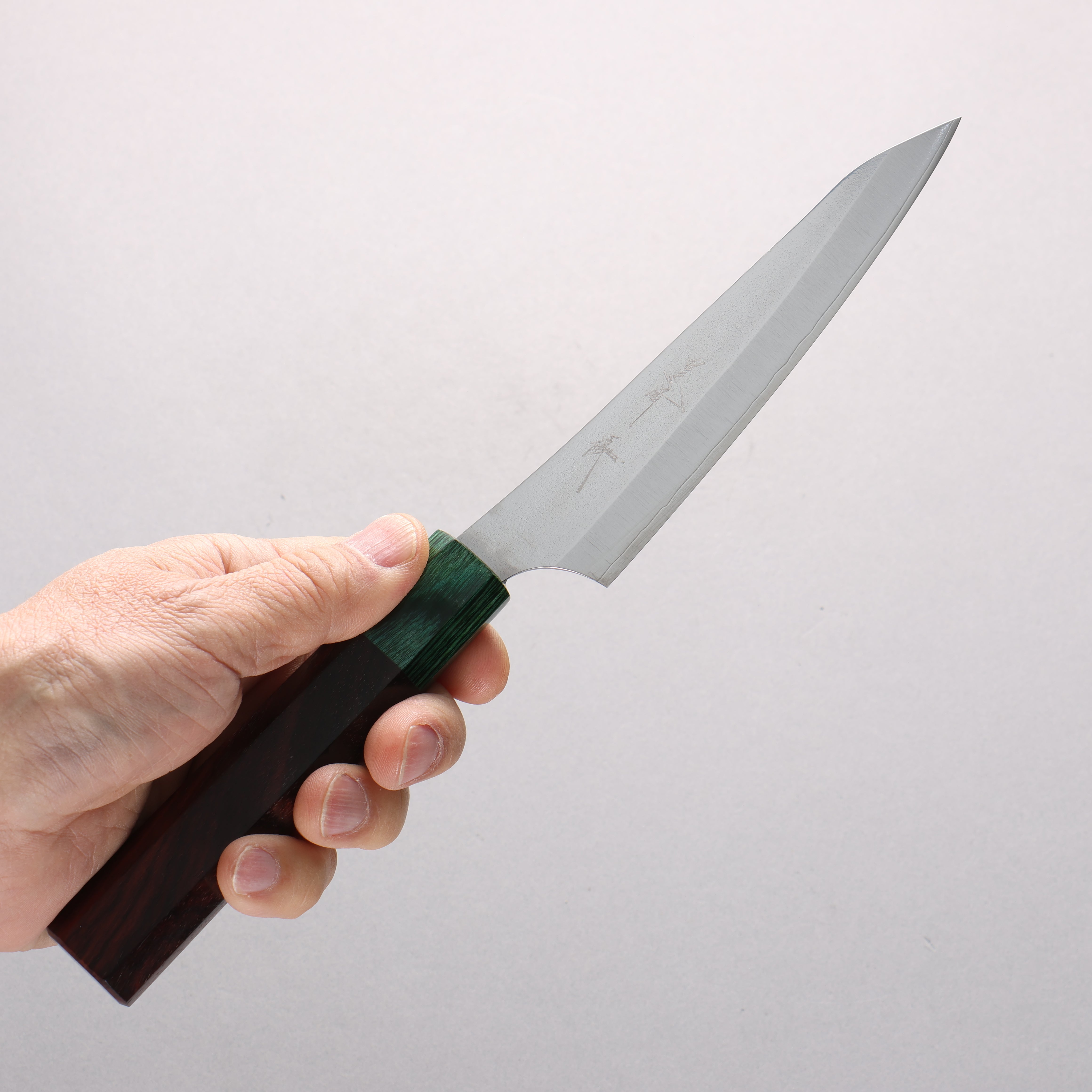 Yu Kurosaki New Gekko VG-XEOS Petty-Utility 130mm Shitan & Green Pakkawood Handle - Seisuke Knife