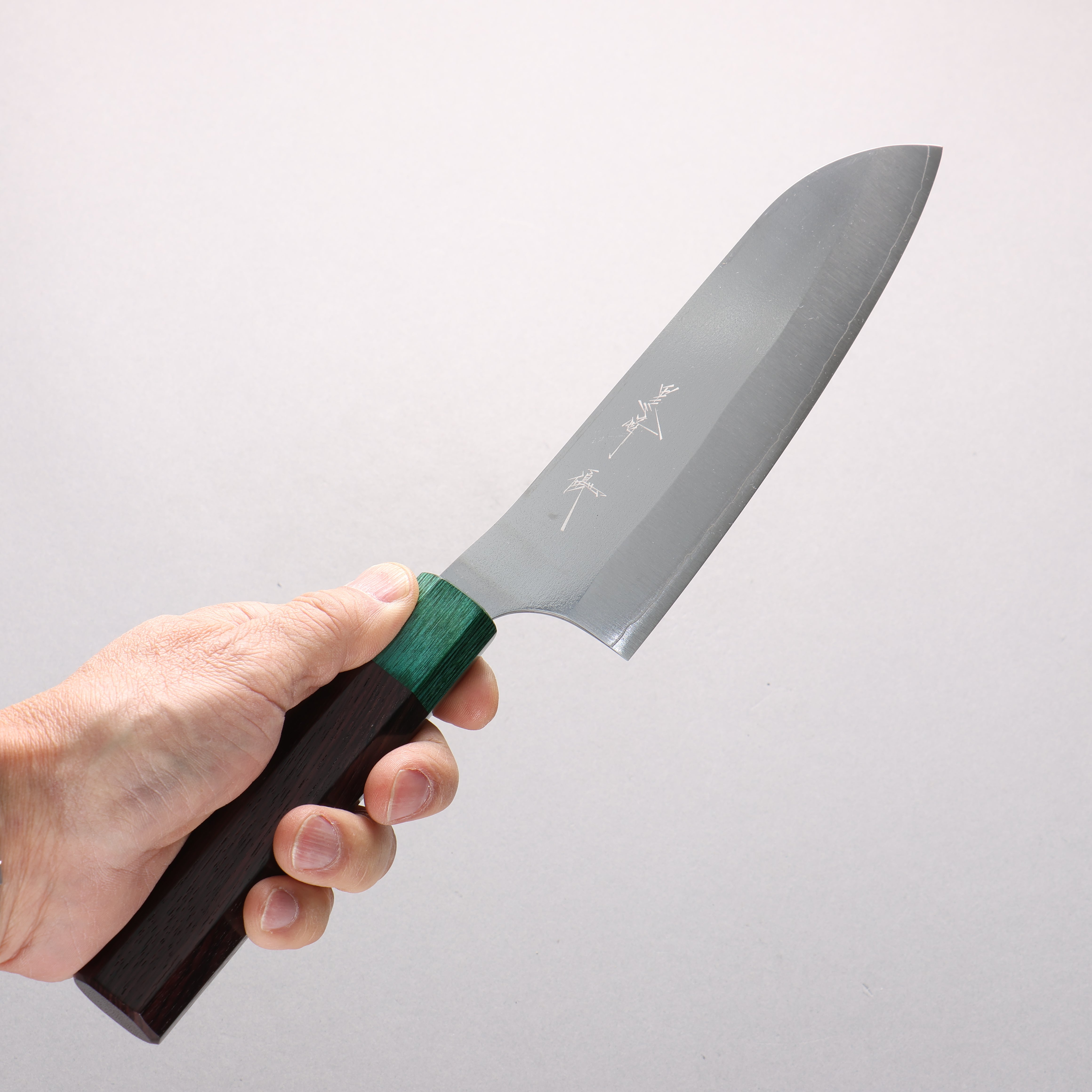 Yu Kurosaki New Gekko VG-XEOS Santoku 170mm Rosewood & Green Pakkawood Handle - Seisuke Knife