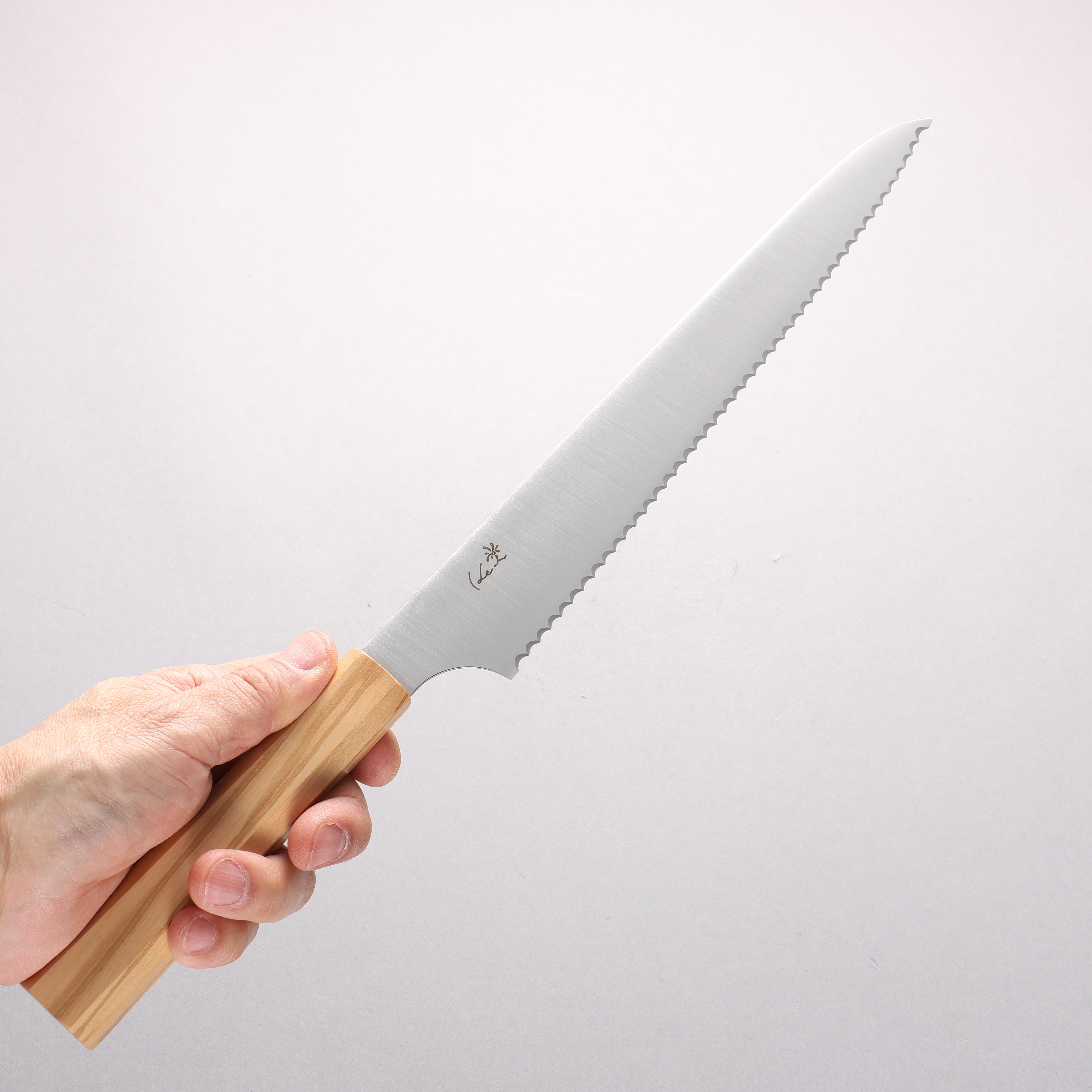 Kei Stainless Steel Bread Slicer 240mm Olive Wood Handle - Seisuke Knife