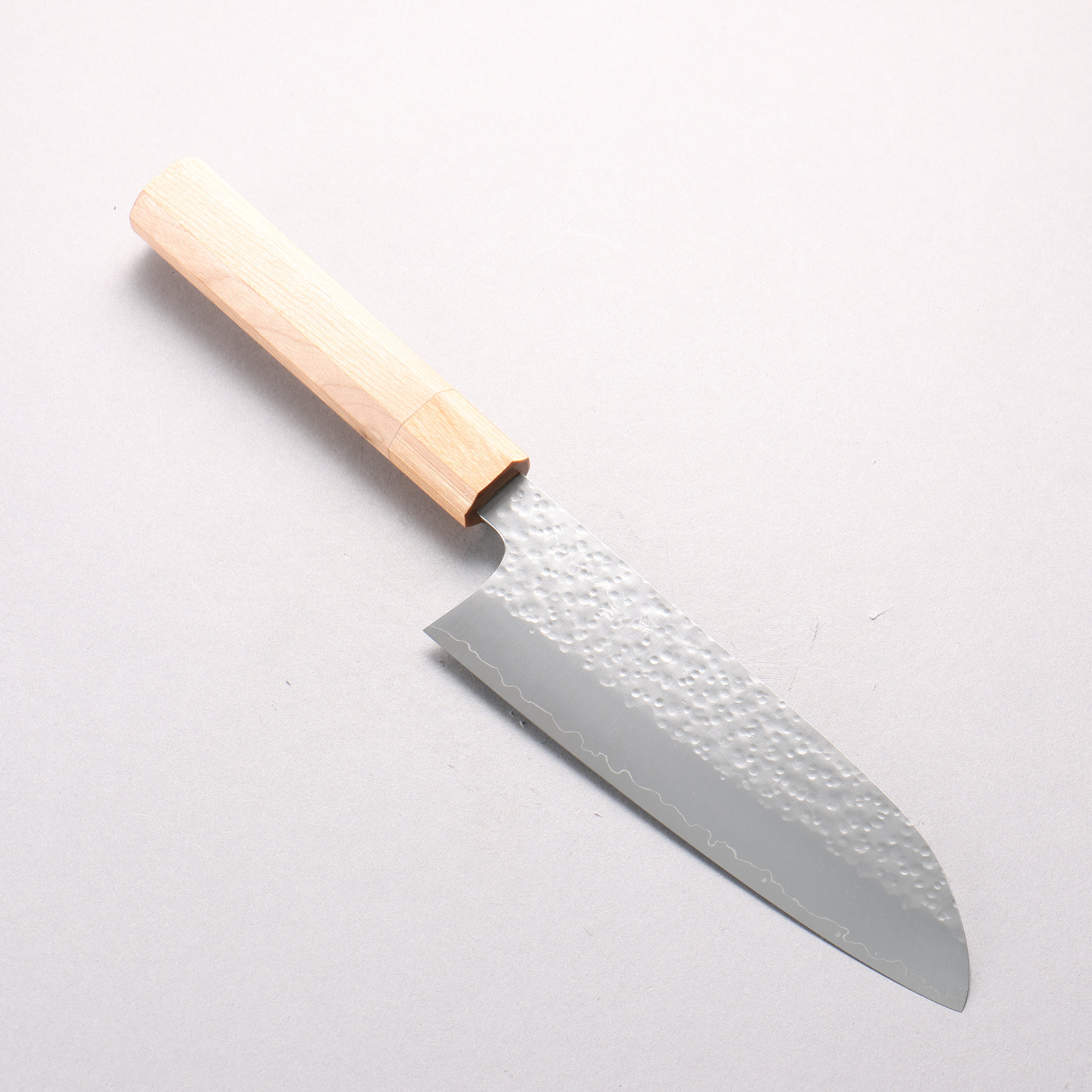 Makoto Kurosaki SG2 Hammered(Maru) Santoku 165mm Cherry Wood Handle - Seisuke Knife