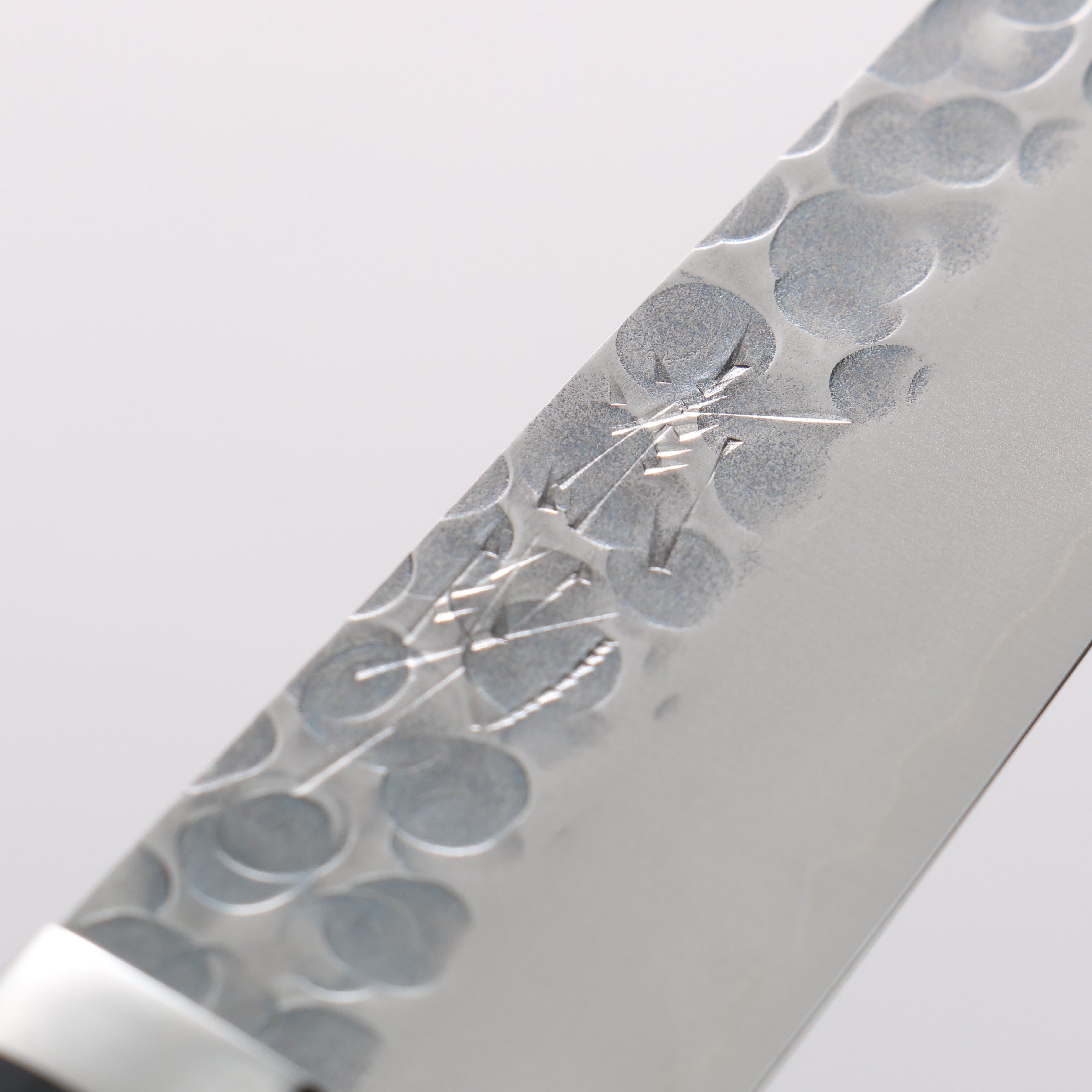 Seisuke VG1 Hammered Migaki Finished Petty-Utility 135mm Black Pakkawood Handle - Seisuke Knife